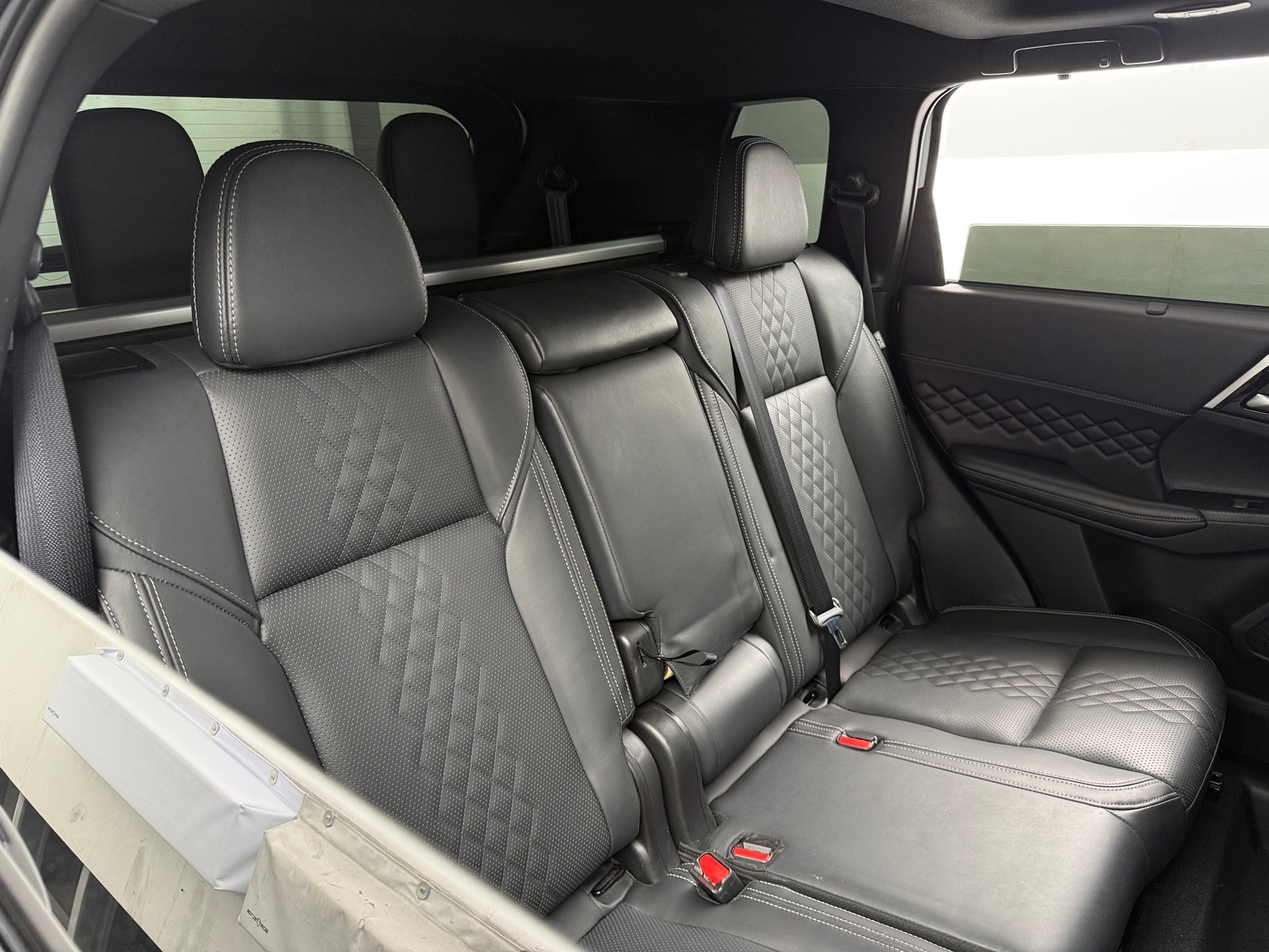 Thumbnail: 2024 Mitsubishi Outlander - 5