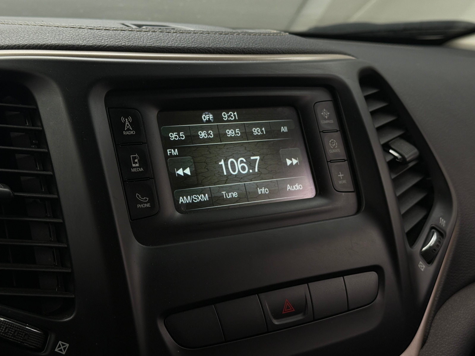 Thumbnail: 2014 Jeep Cherokee - 4