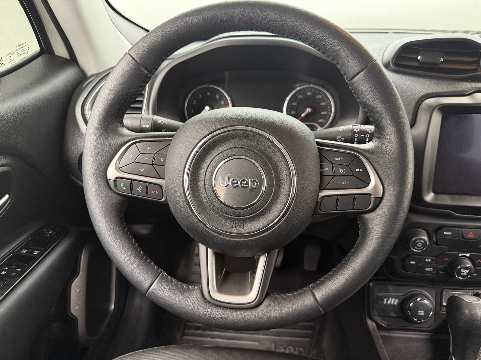 Thumbnail: 2022 Jeep Renegade - 5