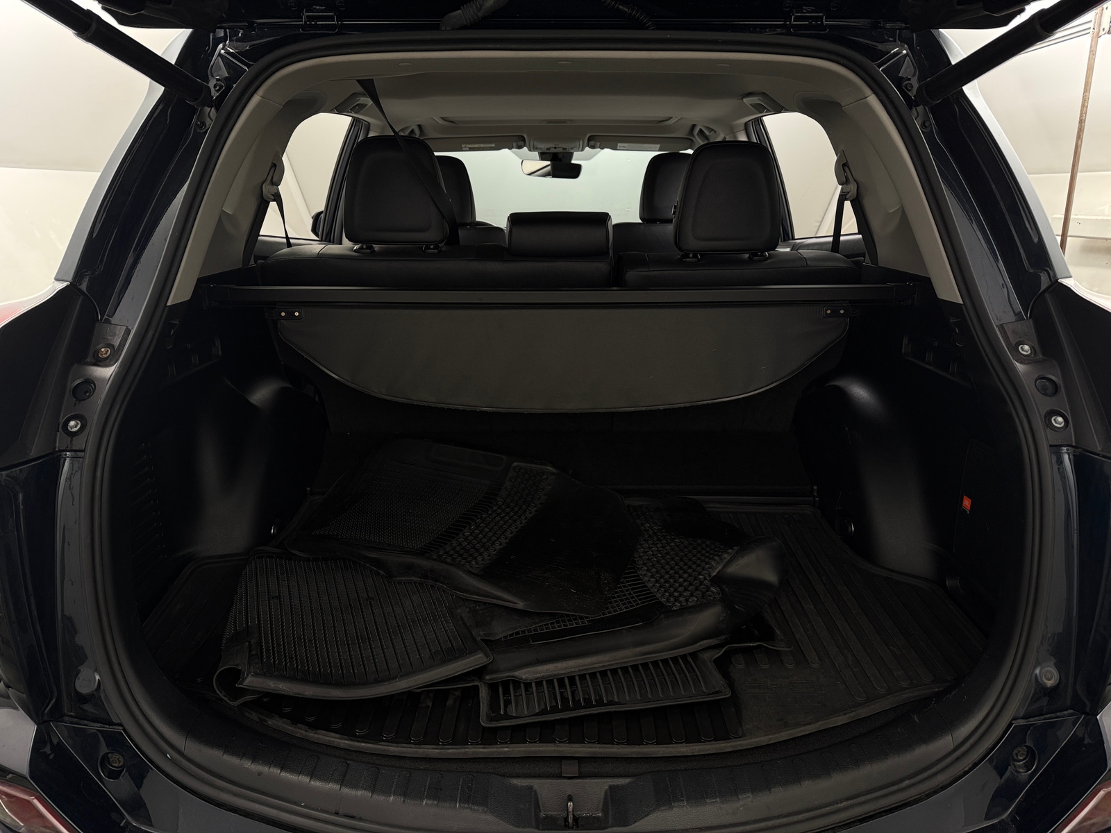 Thumbnail: 2017 Toyota RAV4 - 6