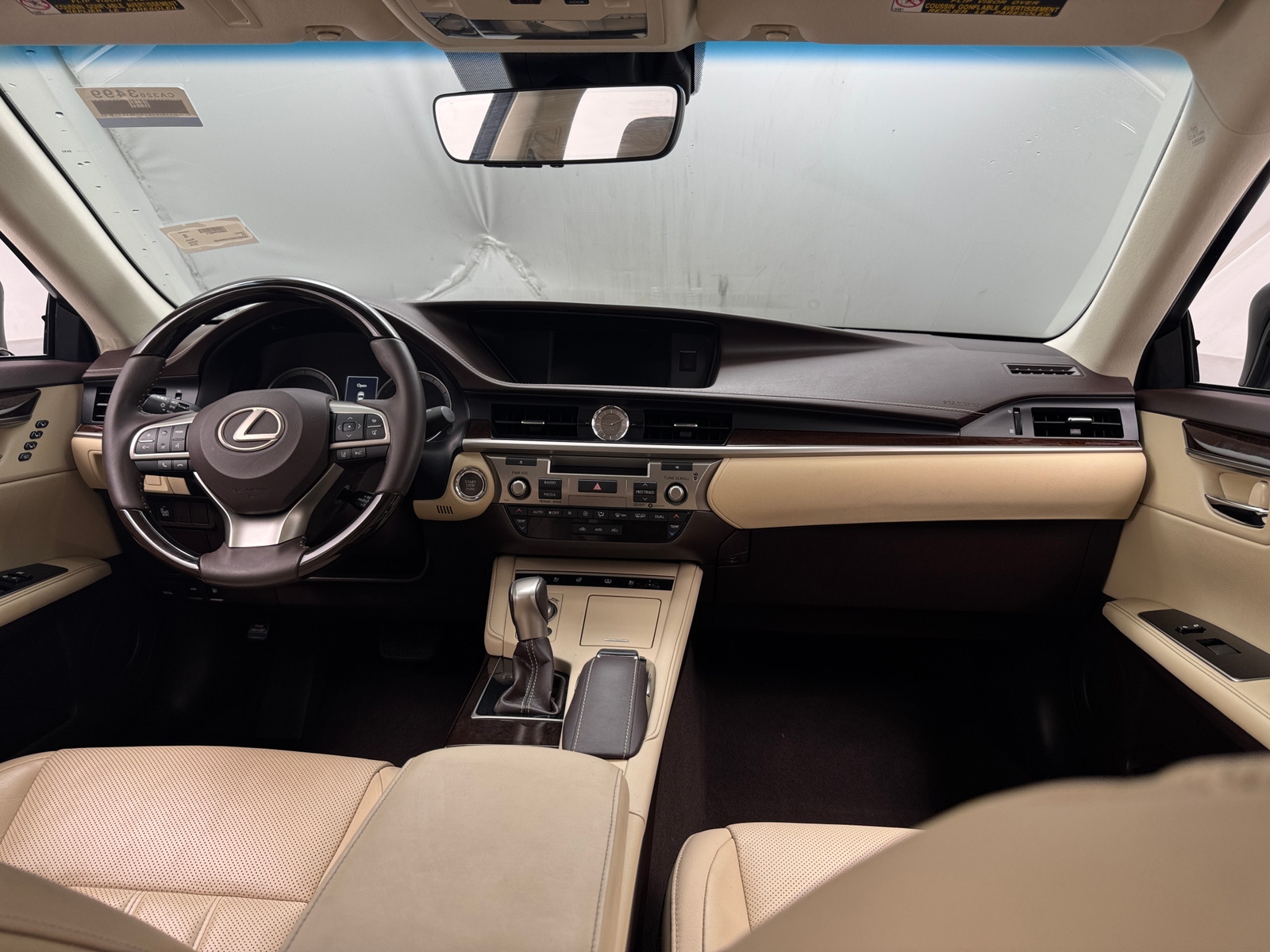 Thumbnail: 2018 Lexus ES - 2