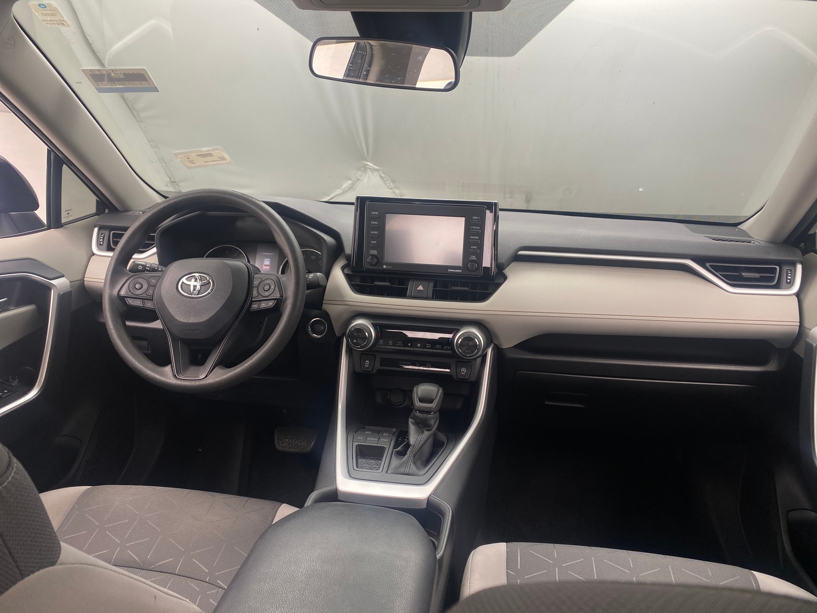 Thumbnail: 2021 Toyota RAV4 - 3