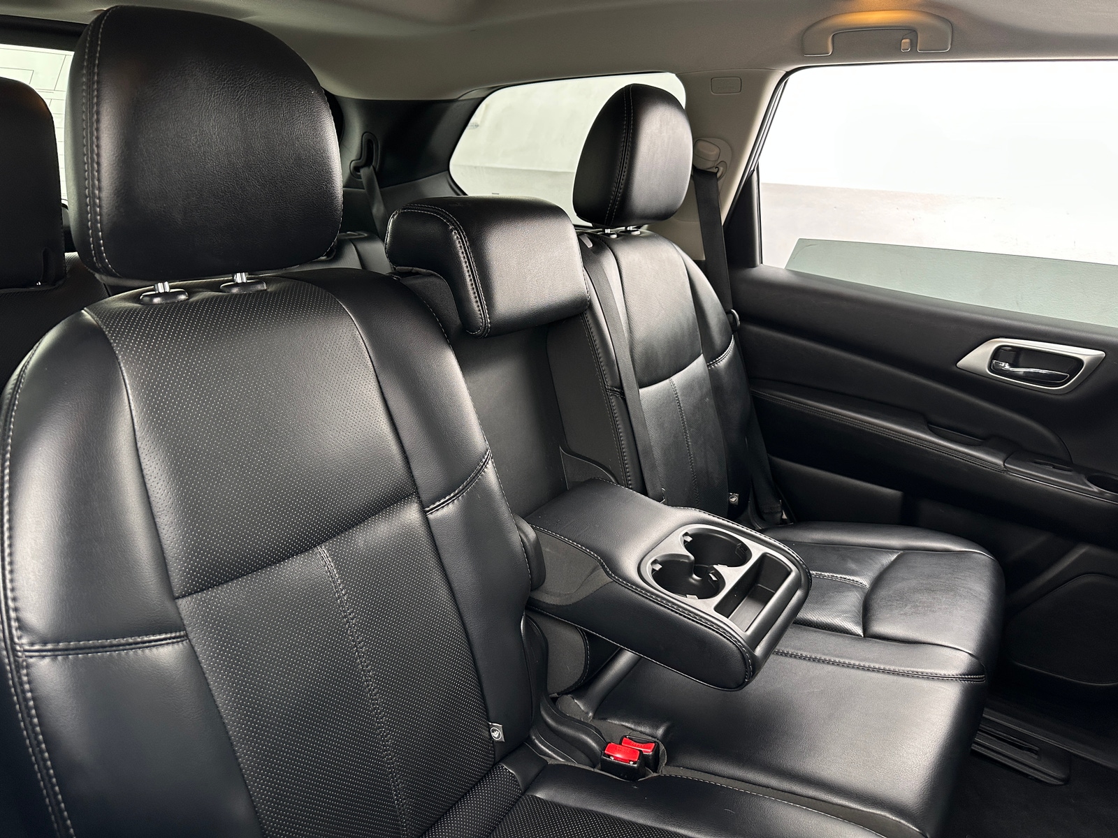 Thumbnail: 2017 Nissan Pathfinder - 5