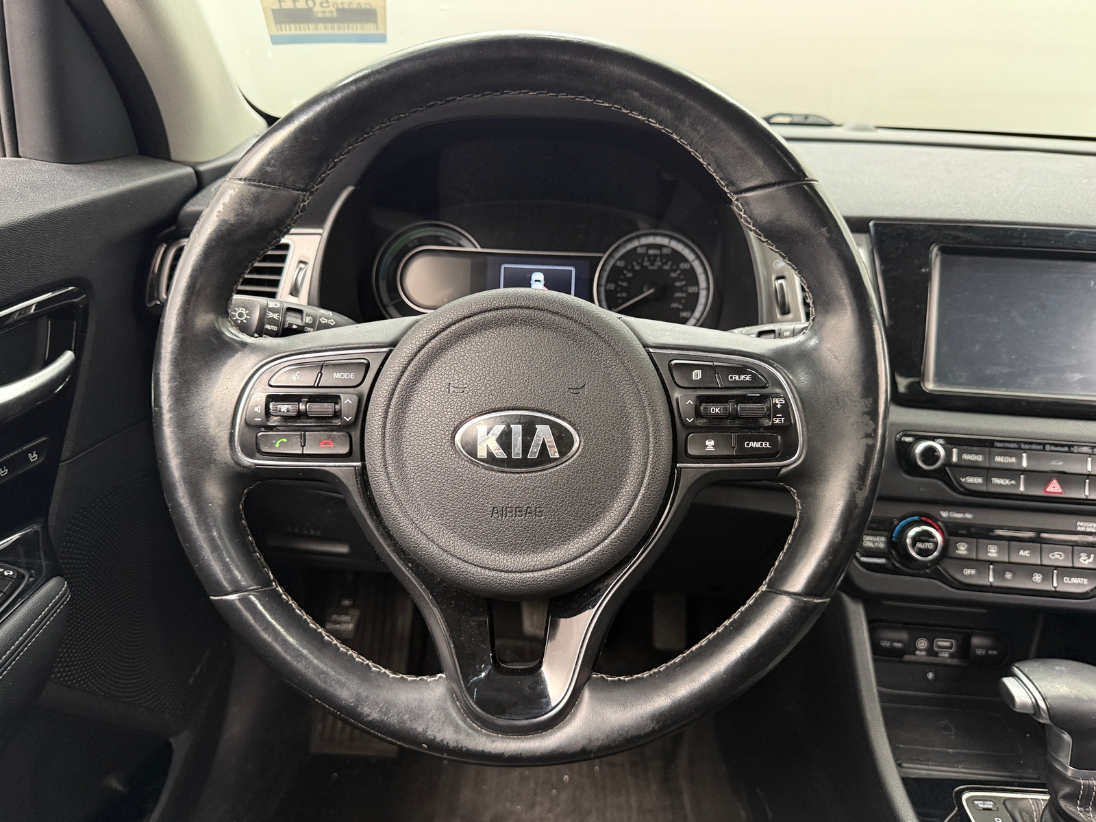 Thumbnail: 2018 Kia Niro - 5