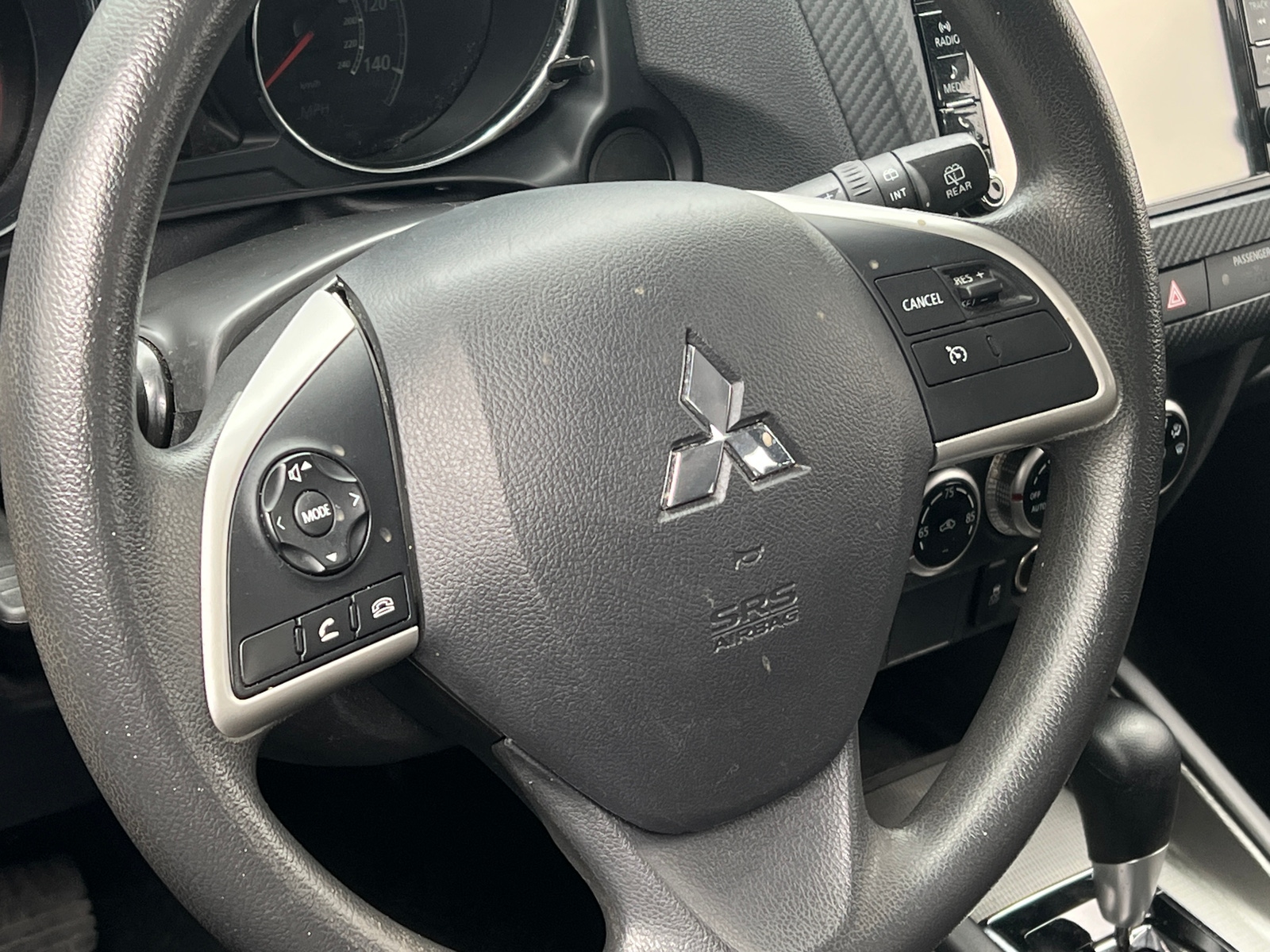 Thumbnail: 2023 Mitsubishi Outlander Sport - 5