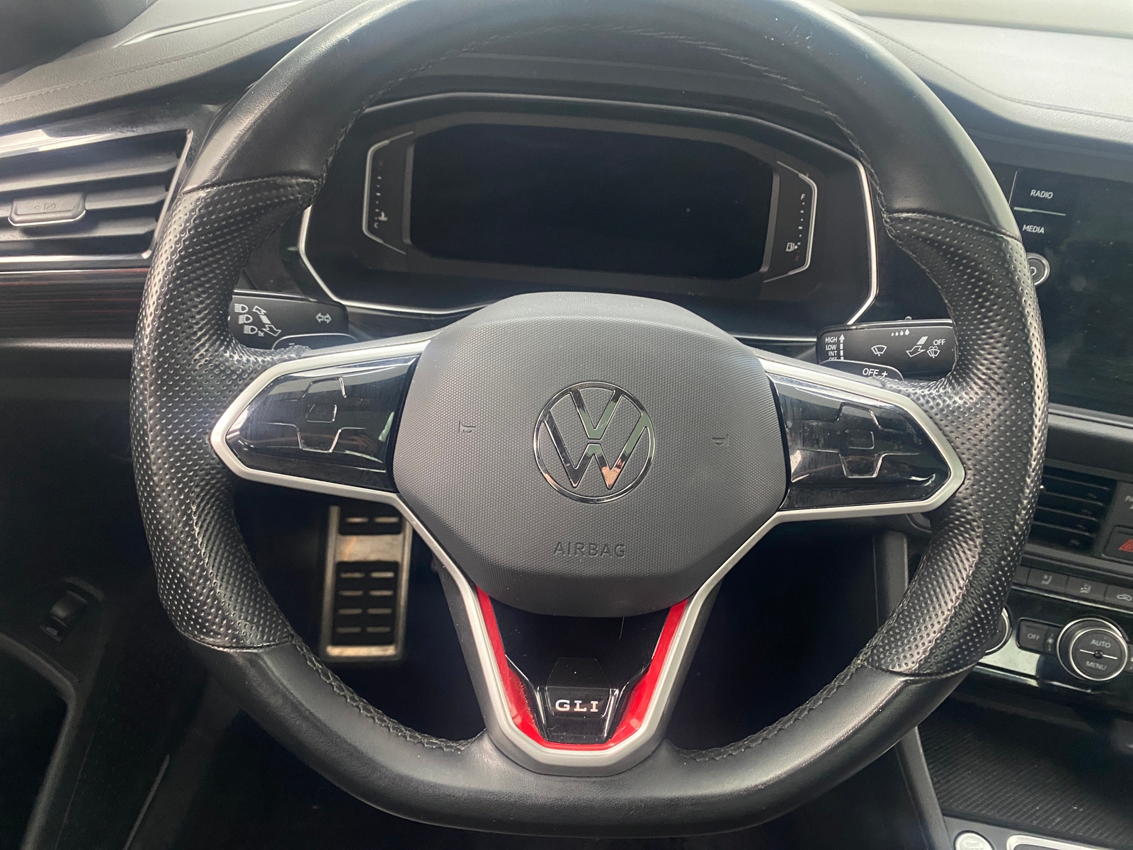 Thumbnail: 2022 Volkswagen Jetta - 4