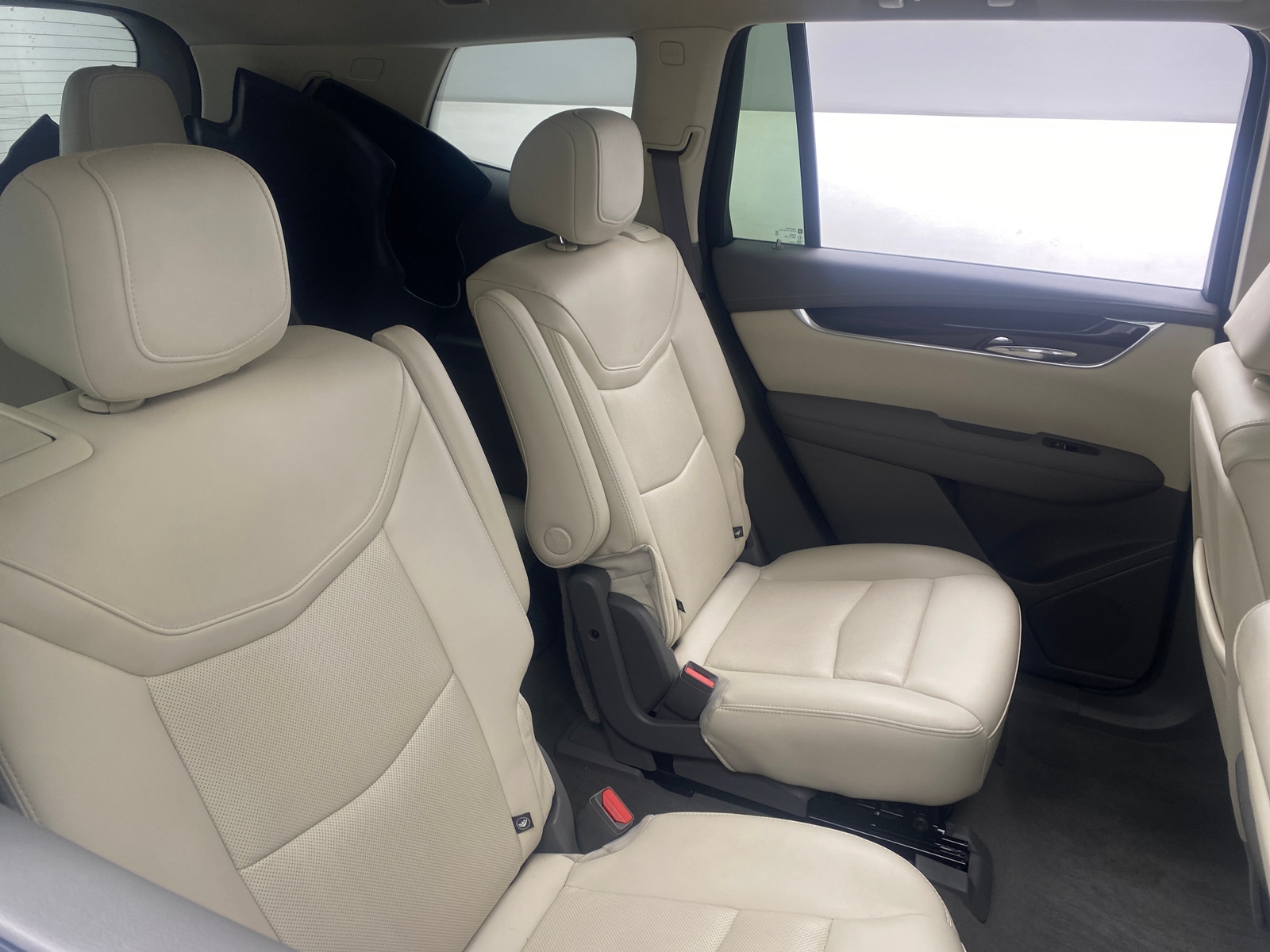 Thumbnail: 2021 Cadillac XT6 - 5