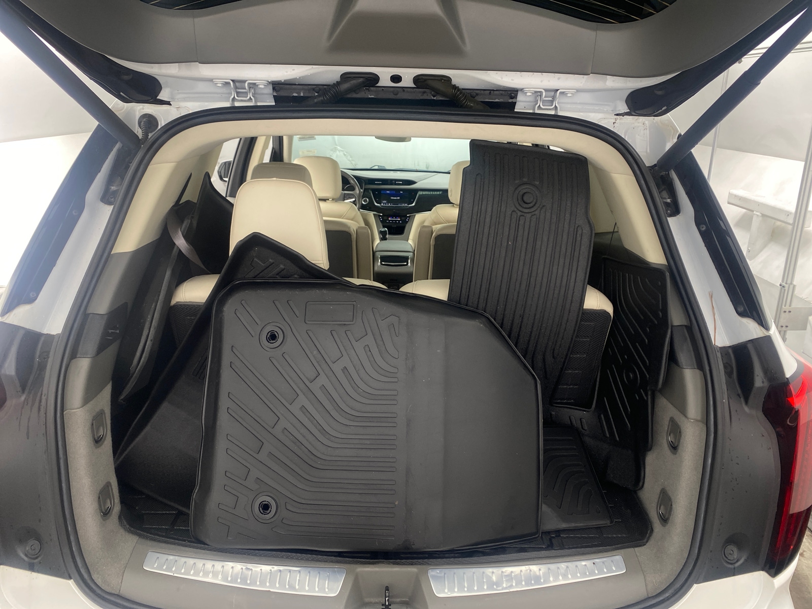 Thumbnail: 2021 Cadillac XT6 - 6