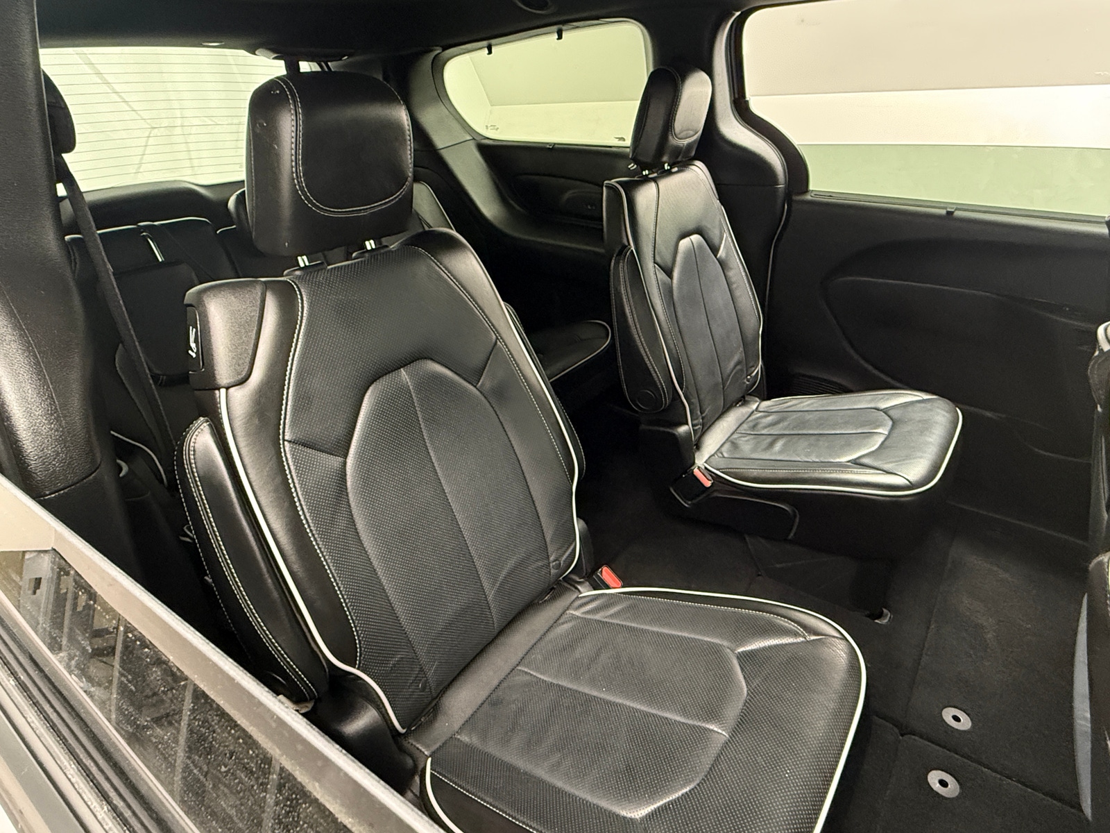 Thumbnail: 2021 Chrysler Pacifica - 5