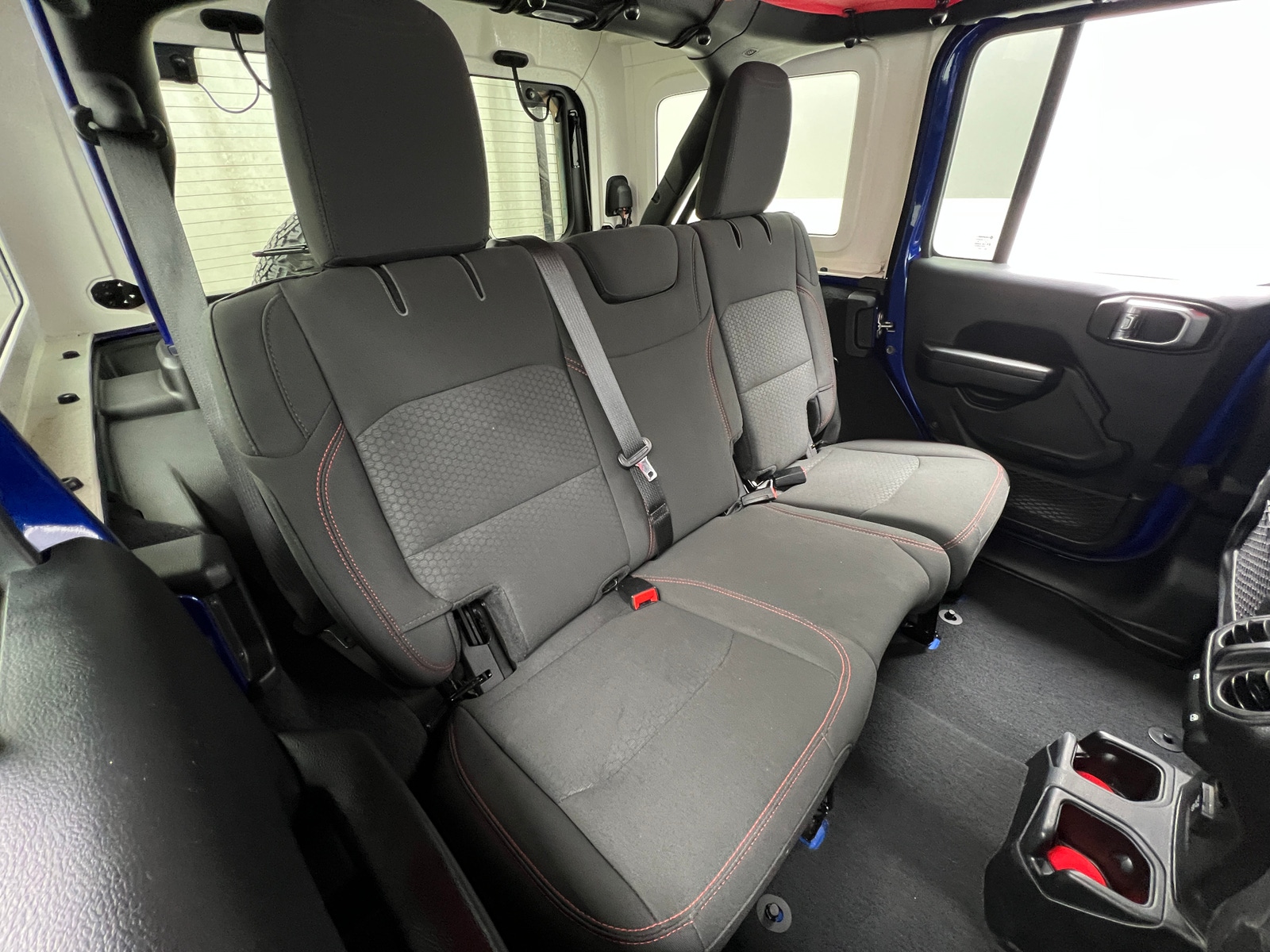 Thumbnail: 2019 Jeep Wrangler - 6