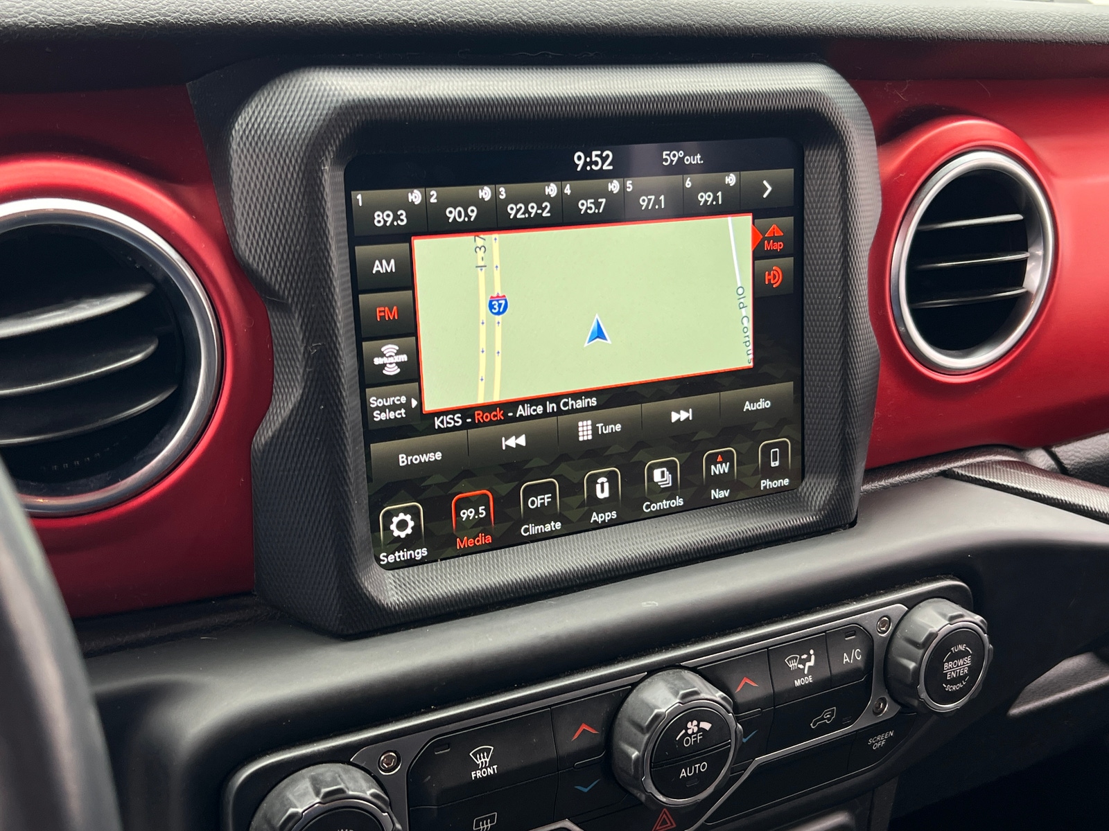 Thumbnail: 2019 Jeep Wrangler - 4