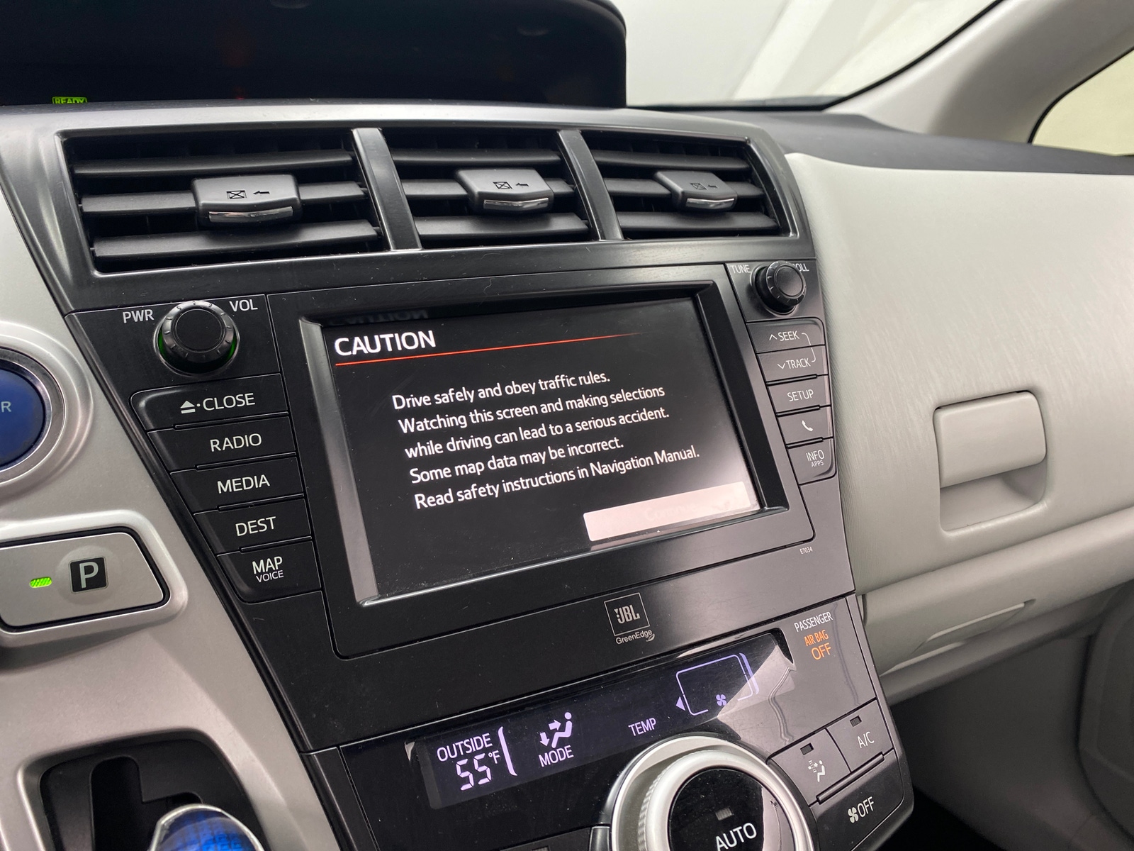 Thumbnail: 2012 Toyota Prius v - 4