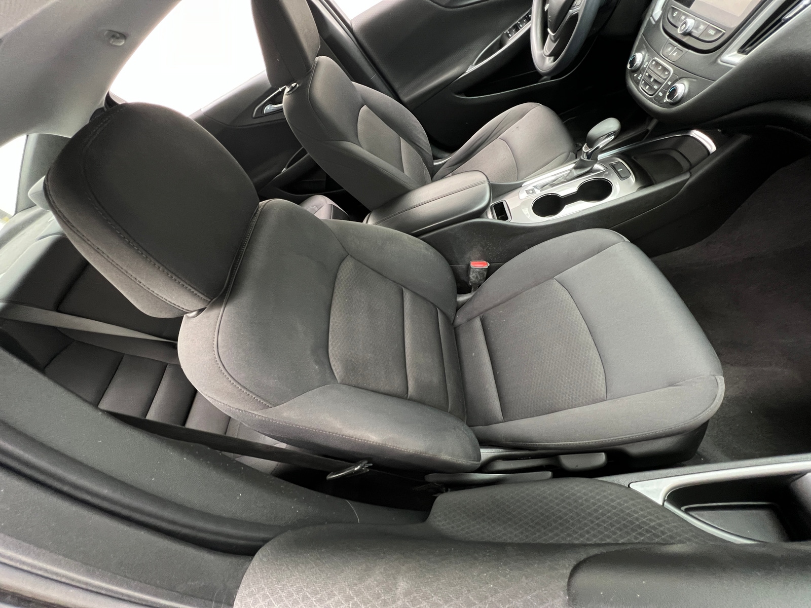 Thumbnail: 2022 Chevrolet Malibu - 2