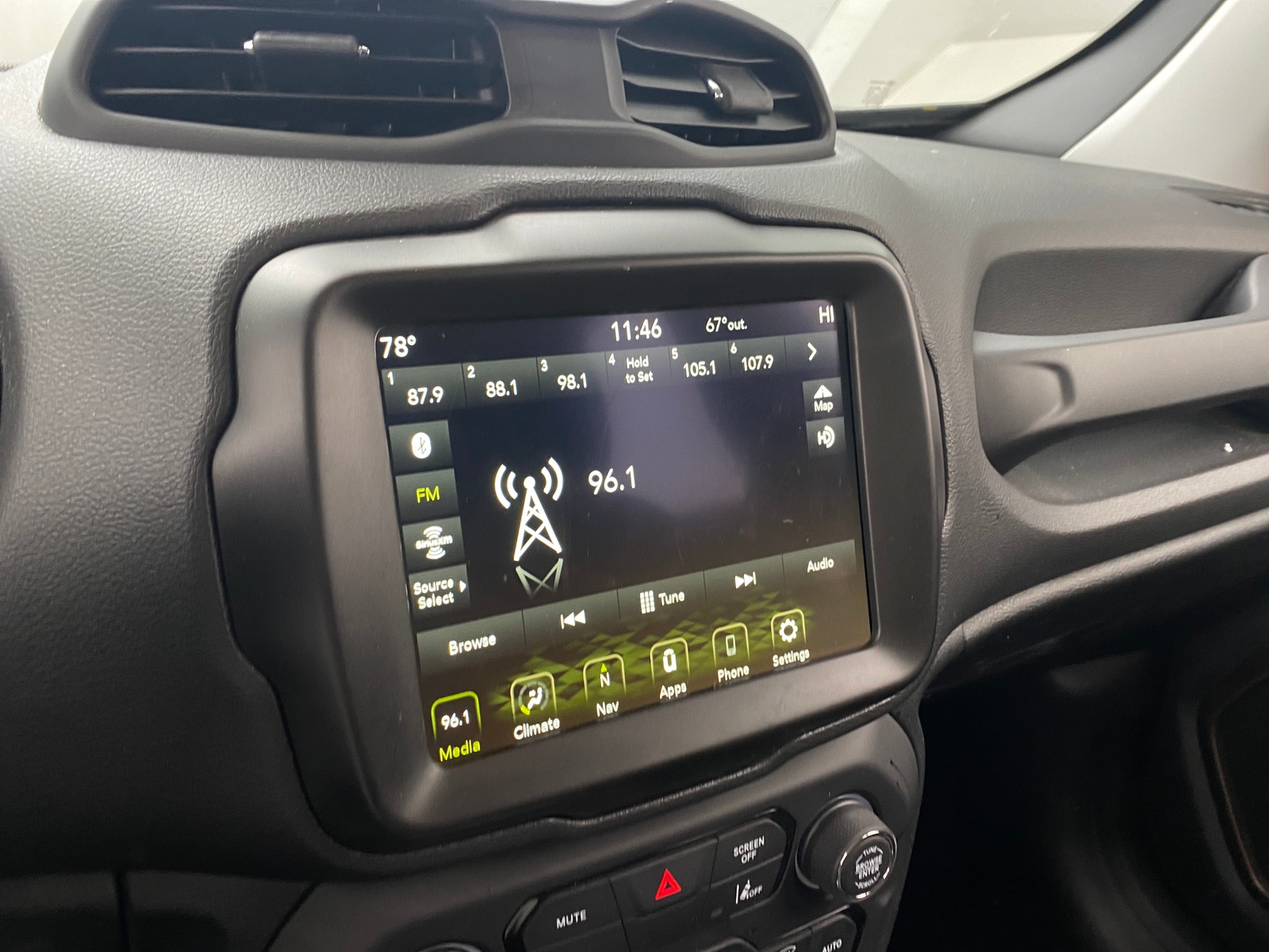 Thumbnail: 2023 Jeep Renegade - 4