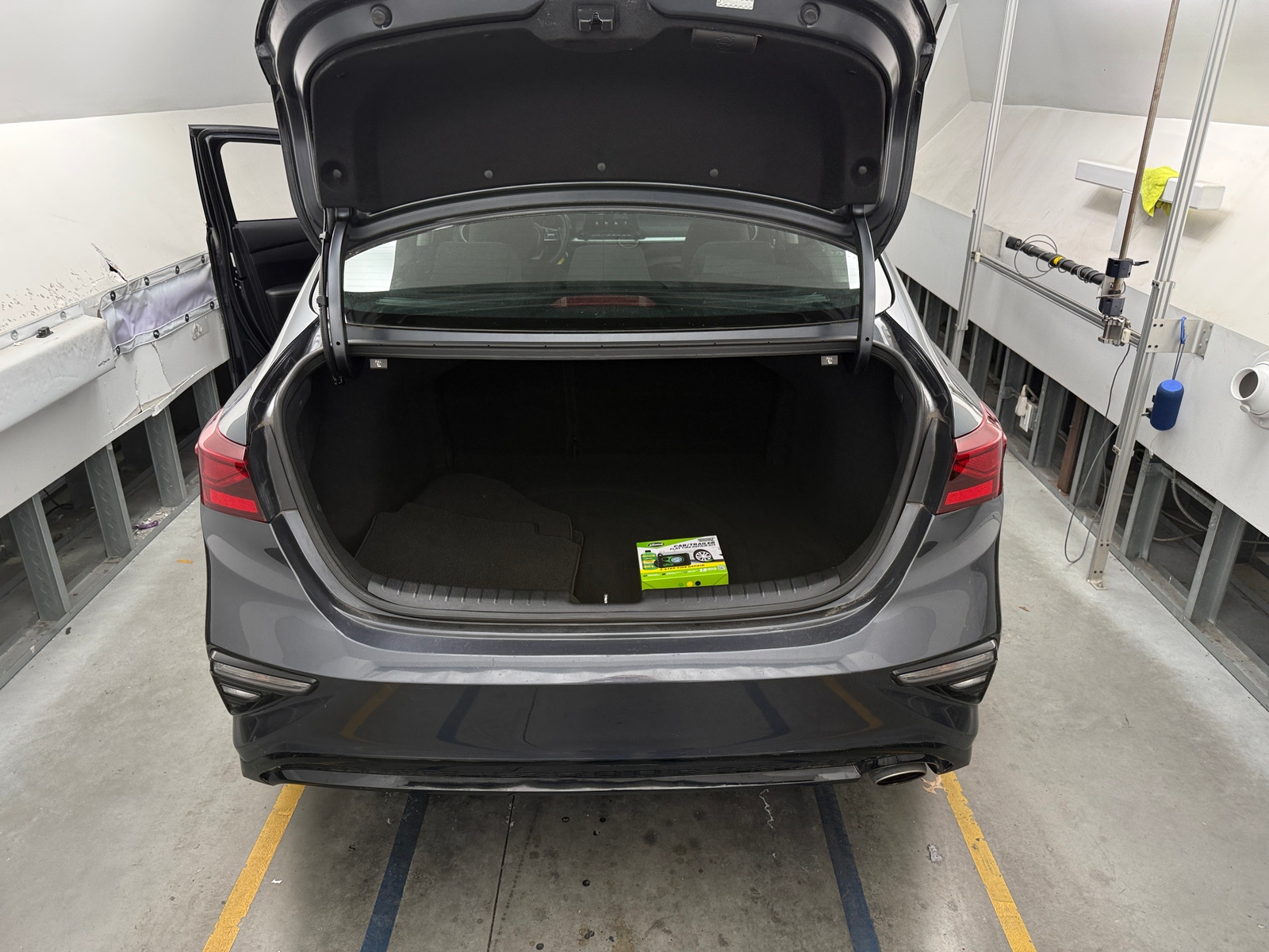 Thumbnail: 2020 Kia Forte - 7