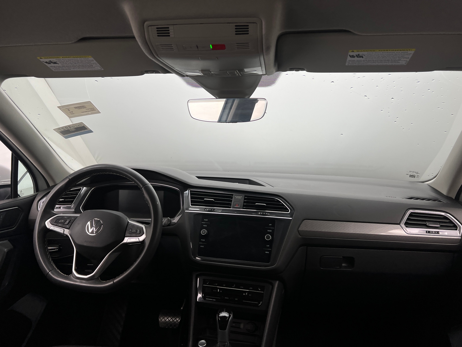 Thumbnail: 2023 Volkswagen Tiguan - 2