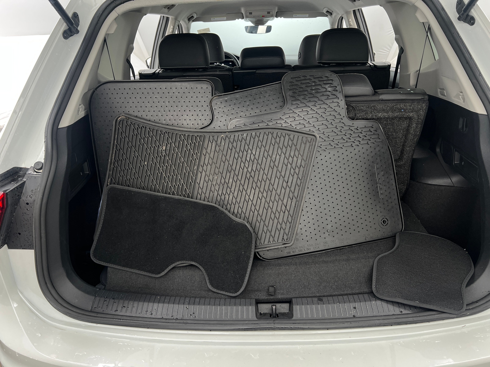 Thumbnail: 2023 Volkswagen Tiguan - 5