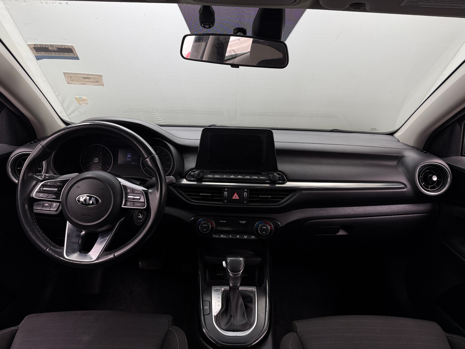 Thumbnail: 2019 Kia Forte - 3