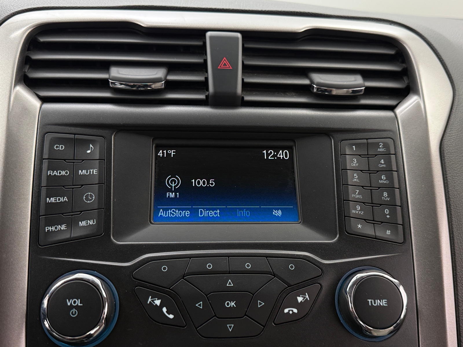 Thumbnail: 2017 Ford Fusion - 4