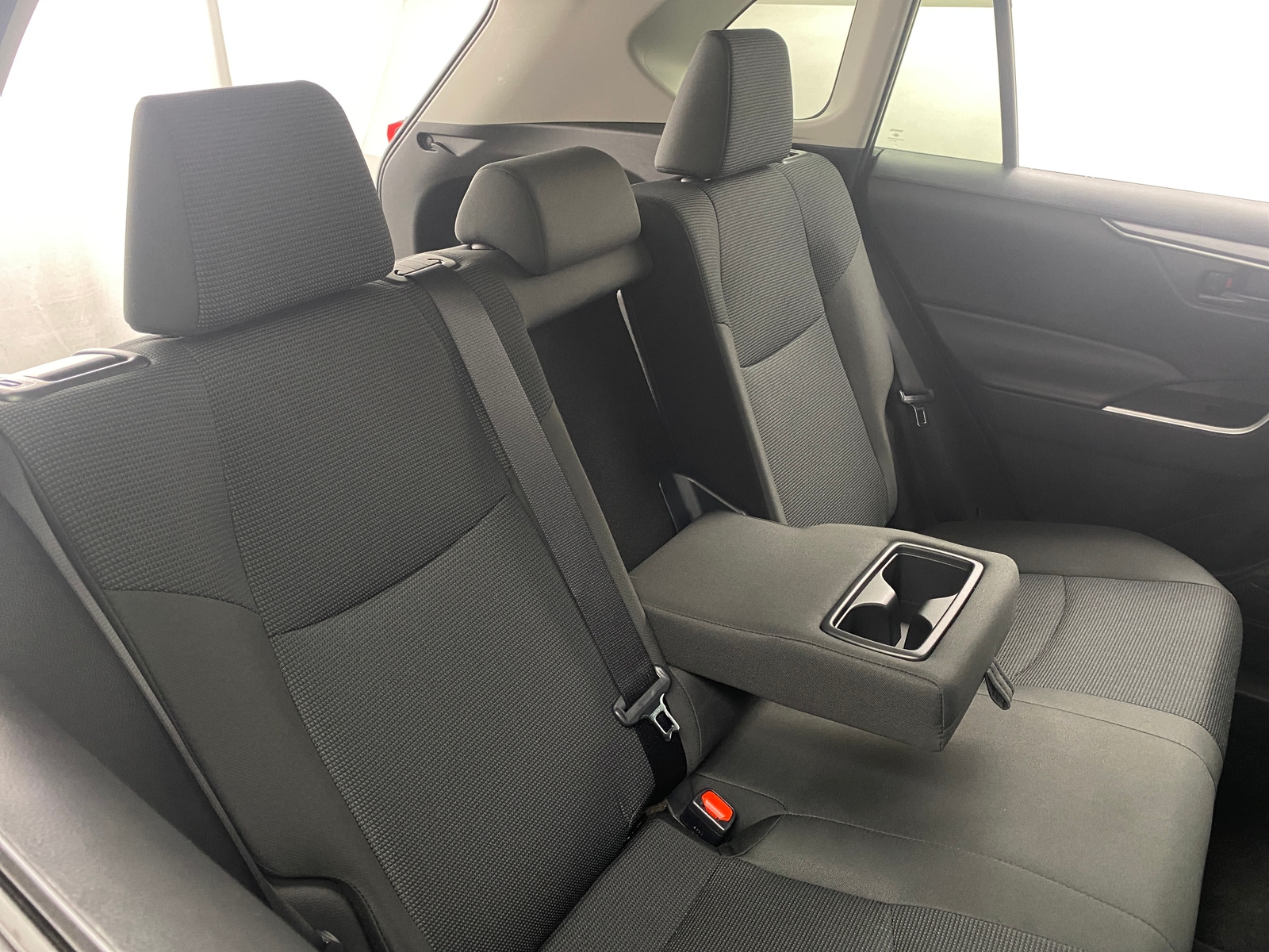 Thumbnail: 2025 Toyota RAV4 - 6