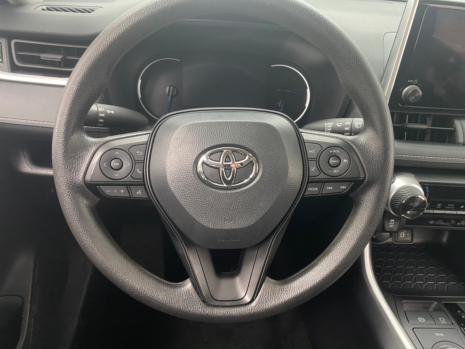 Thumbnail: 2025 Toyota RAV4 - 5