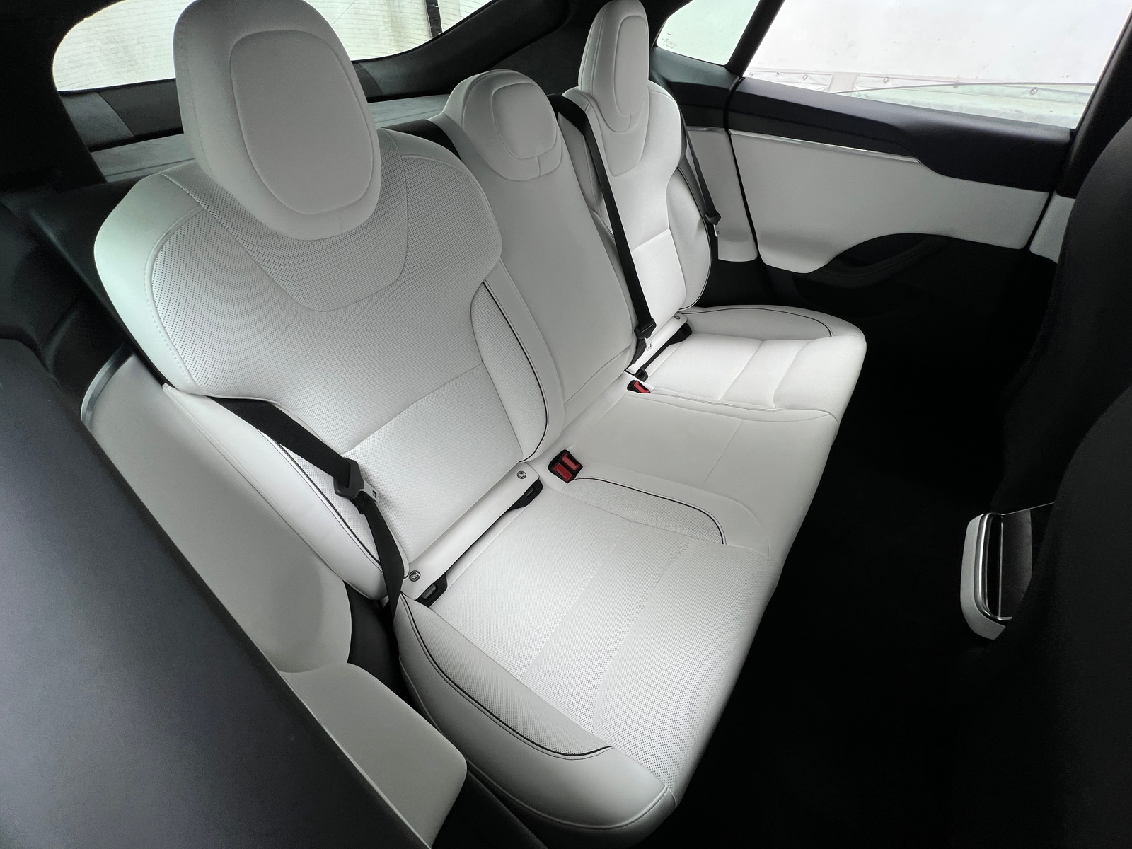 Thumbnail: 2023 Tesla Model S - 5