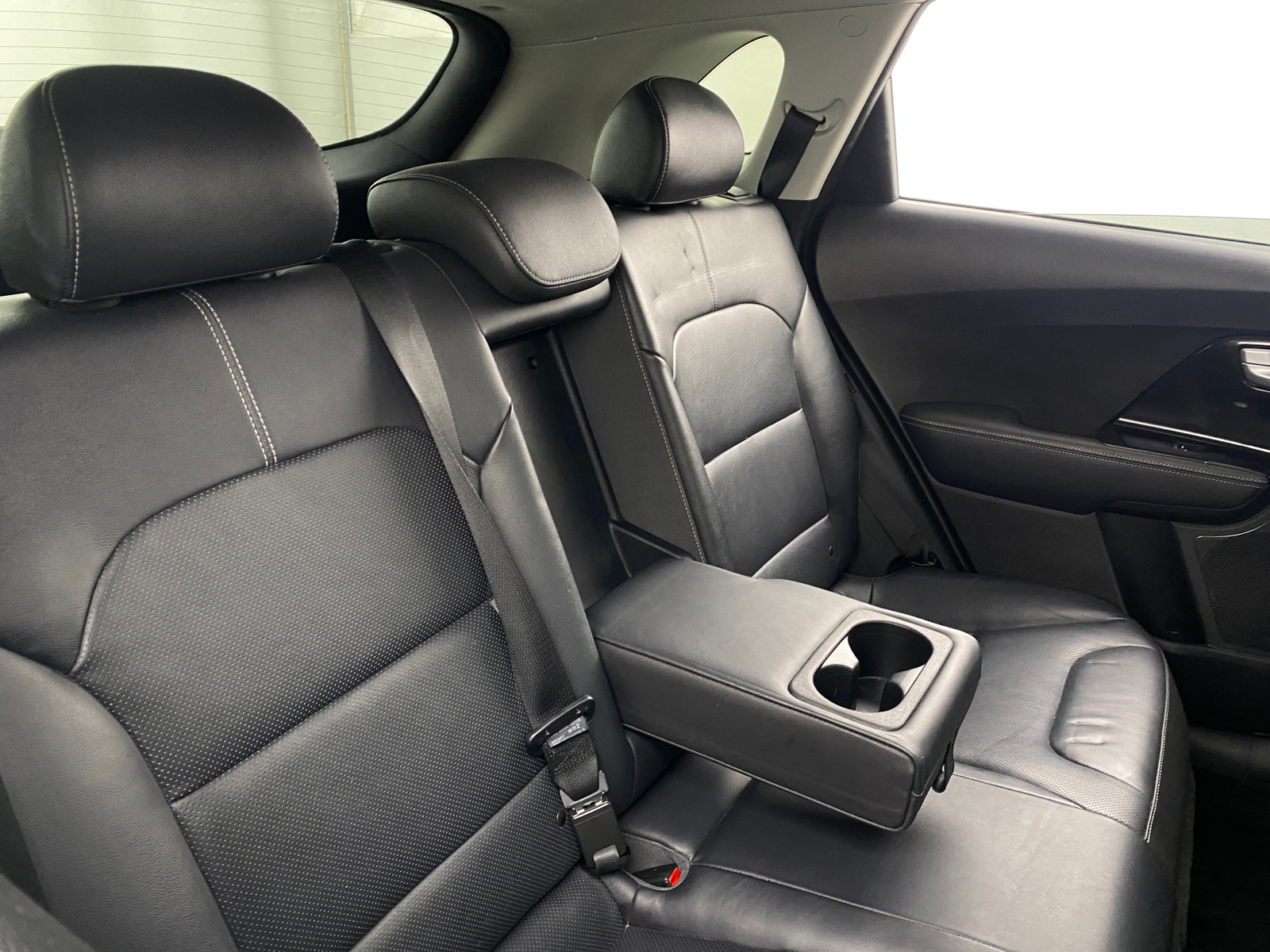 Thumbnail: 2018 Kia Niro - 5