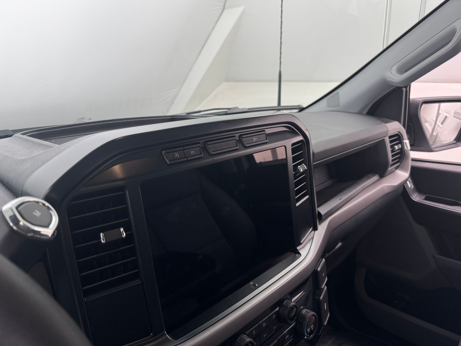 Thumbnail: 2024 Ford Econoline - 4