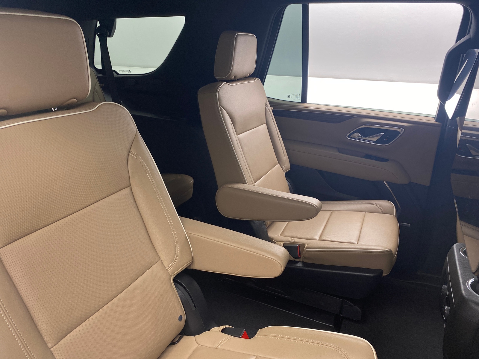 Thumbnail: 2023 Chevrolet Tahoe - 5