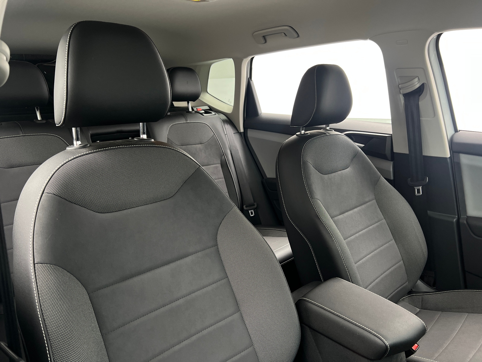 Thumbnail: 2022 Volkswagen Taos - 2