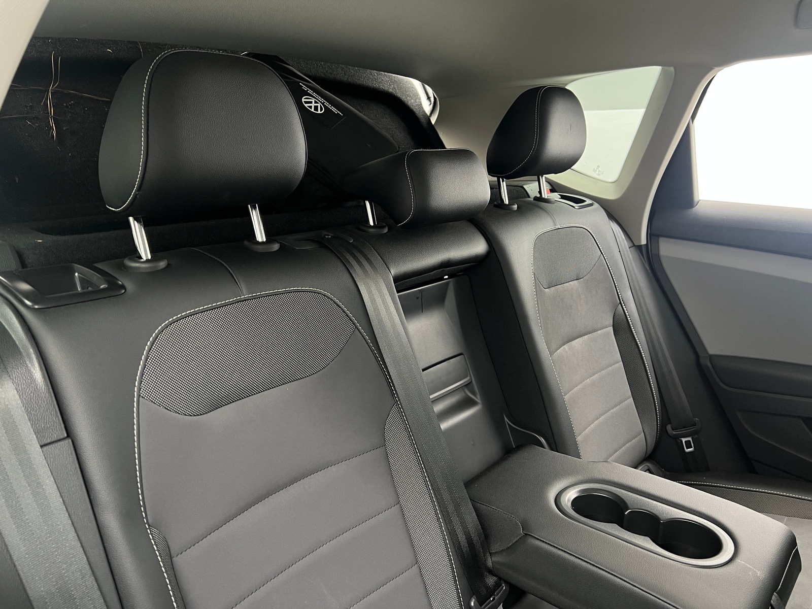 Thumbnail: 2022 Volkswagen Taos - 6