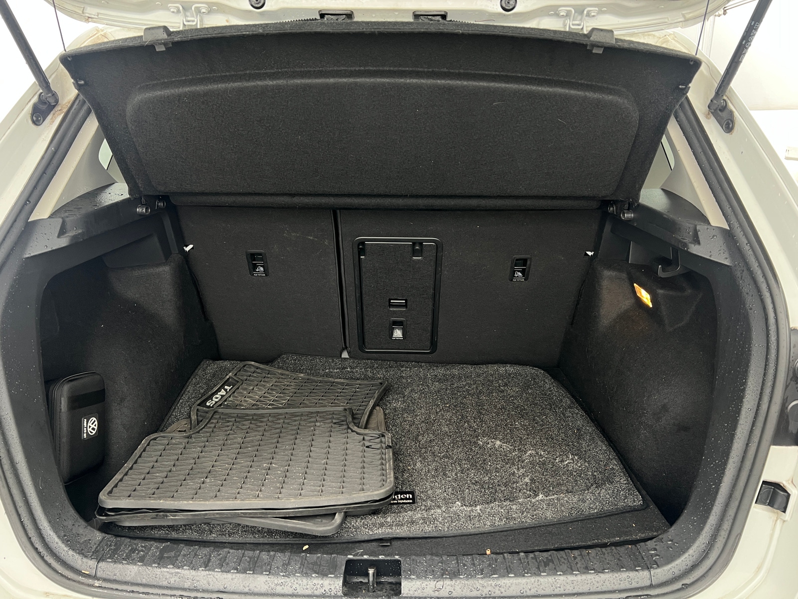 Thumbnail: 2022 Volkswagen Taos - 7