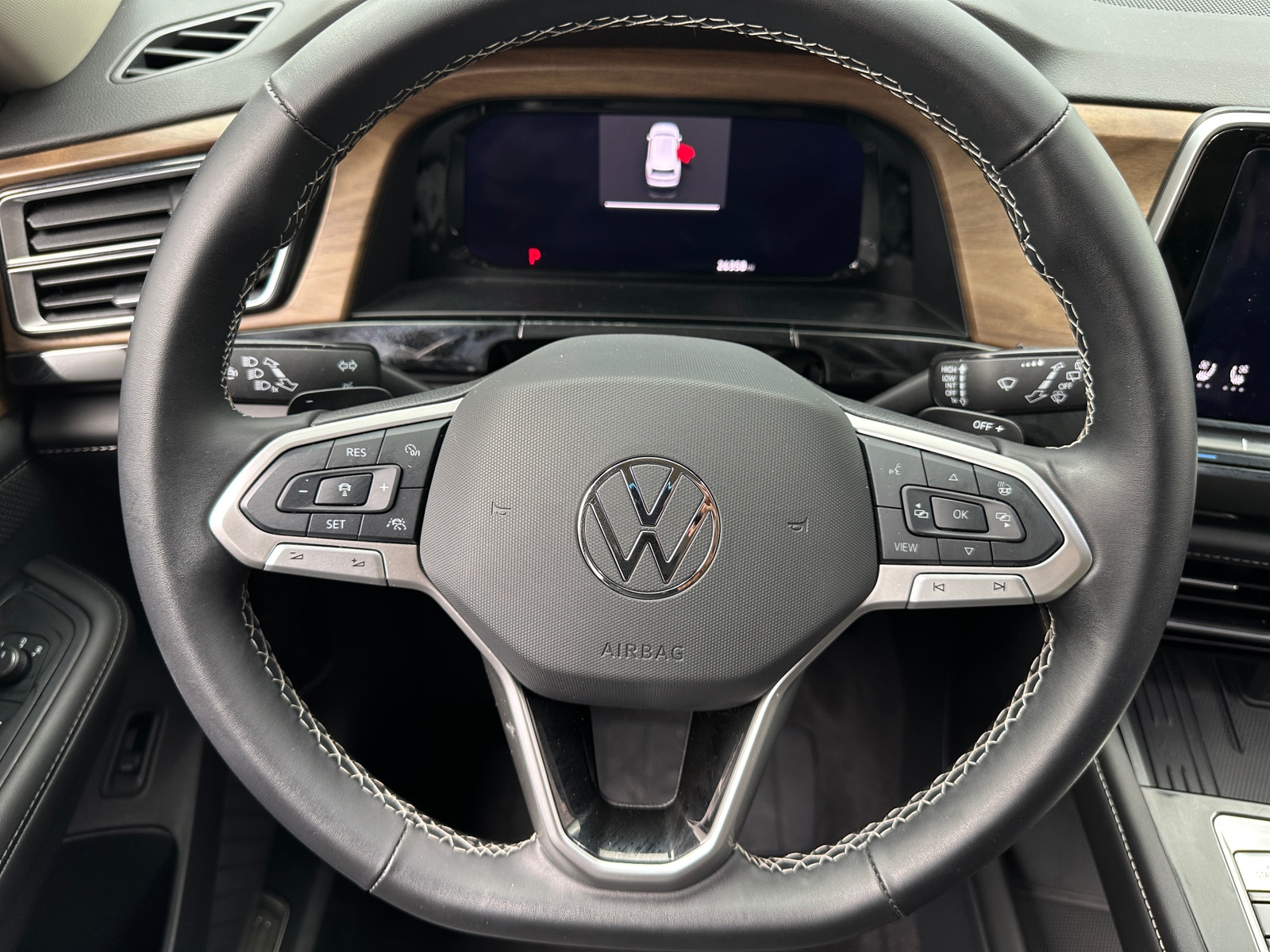 Thumbnail: 2025 Volkswagen Atlas - 4