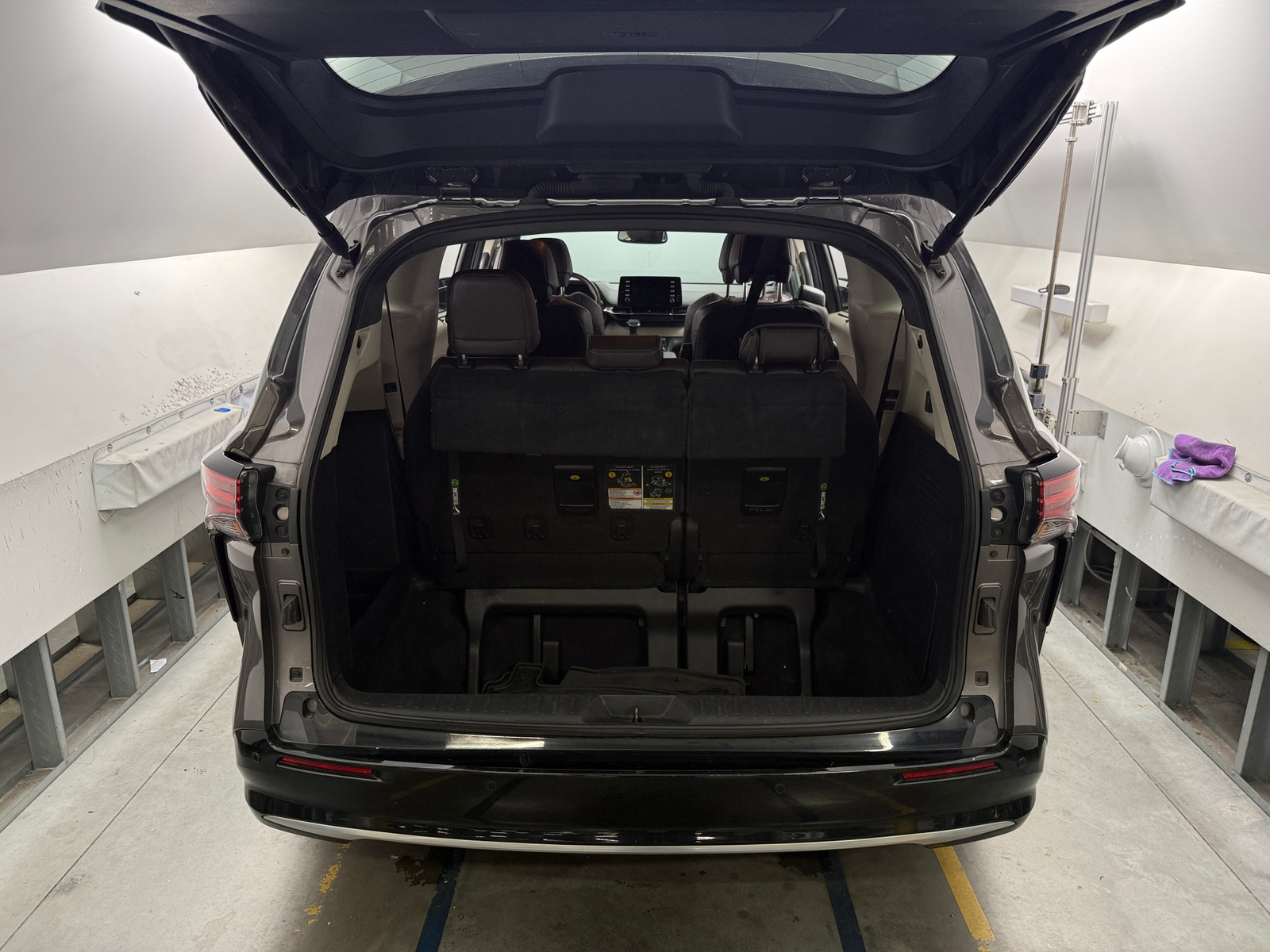 Thumbnail: 2022 Toyota Sienna - 6