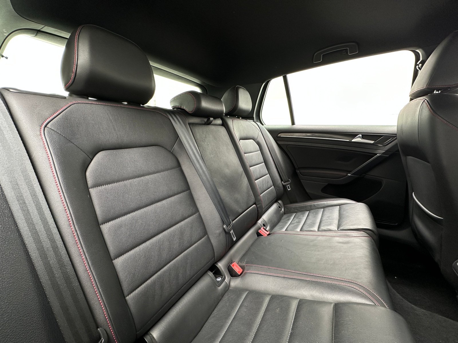 Thumbnail: 2015 Volkswagen Golf - 6