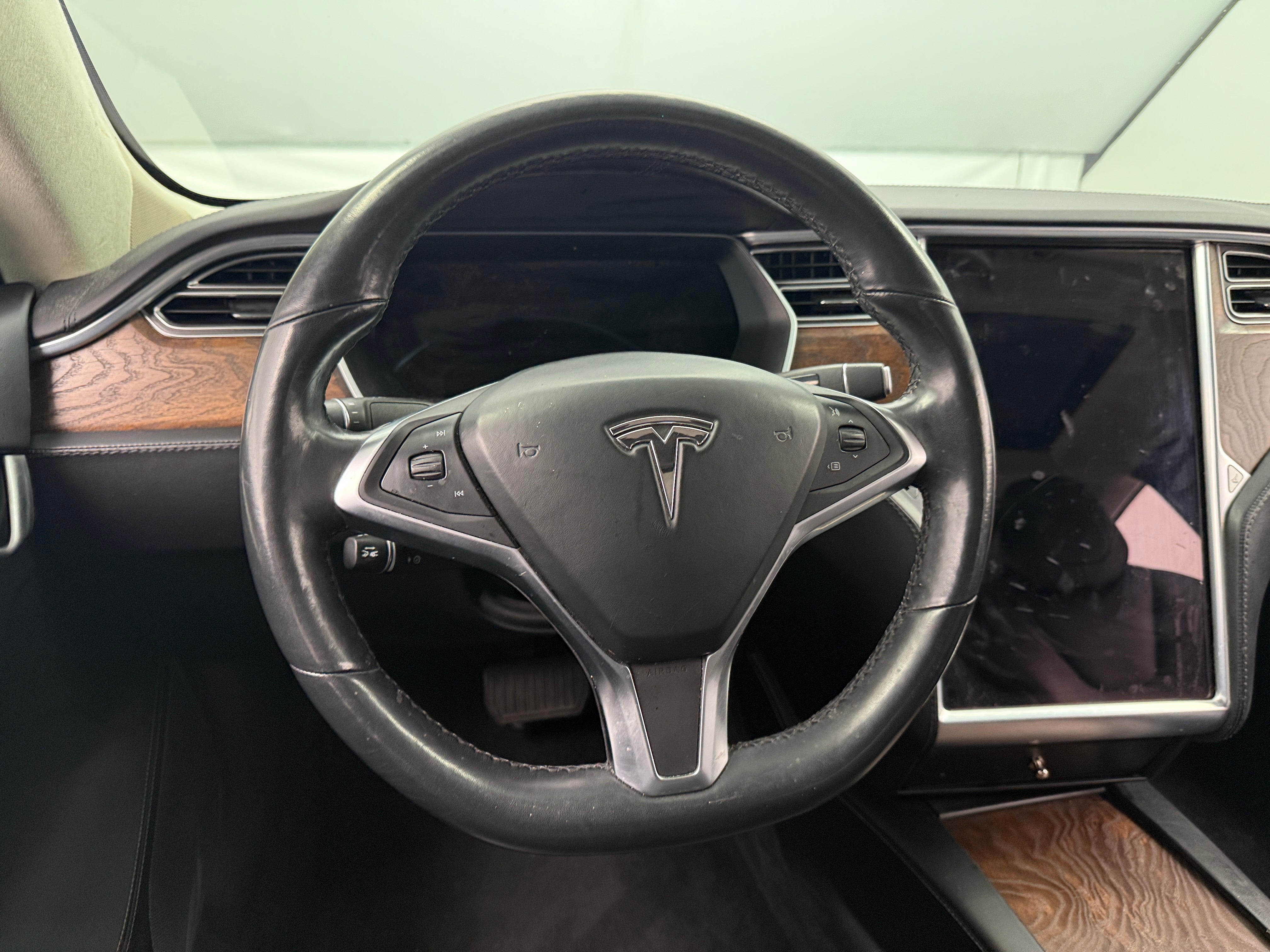 Used 2017 Tesla Model S 75D with VIN 5YJSA1E2XHF225903 for sale in Oak Creek, WI