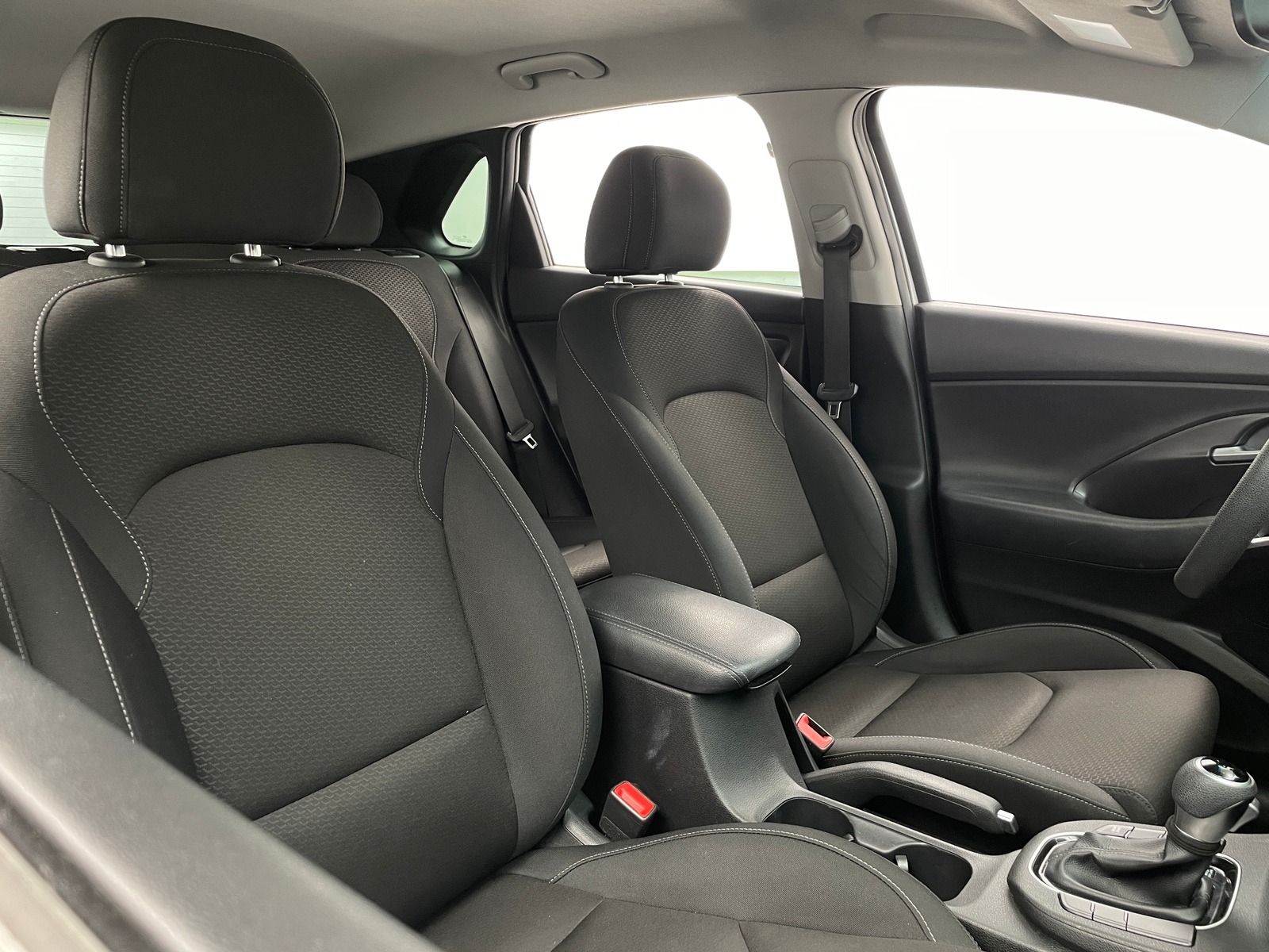 Thumbnail: 2018 Hyundai Elantra - 2