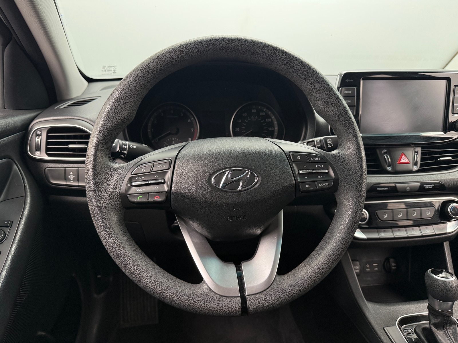 Thumbnail: 2018 Hyundai Elantra - 5