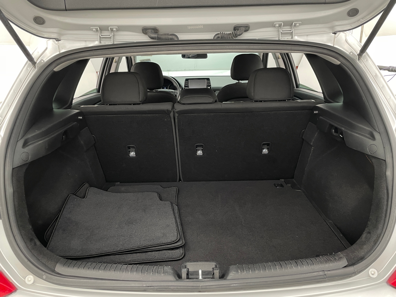 Thumbnail: 2018 Hyundai Elantra - 7