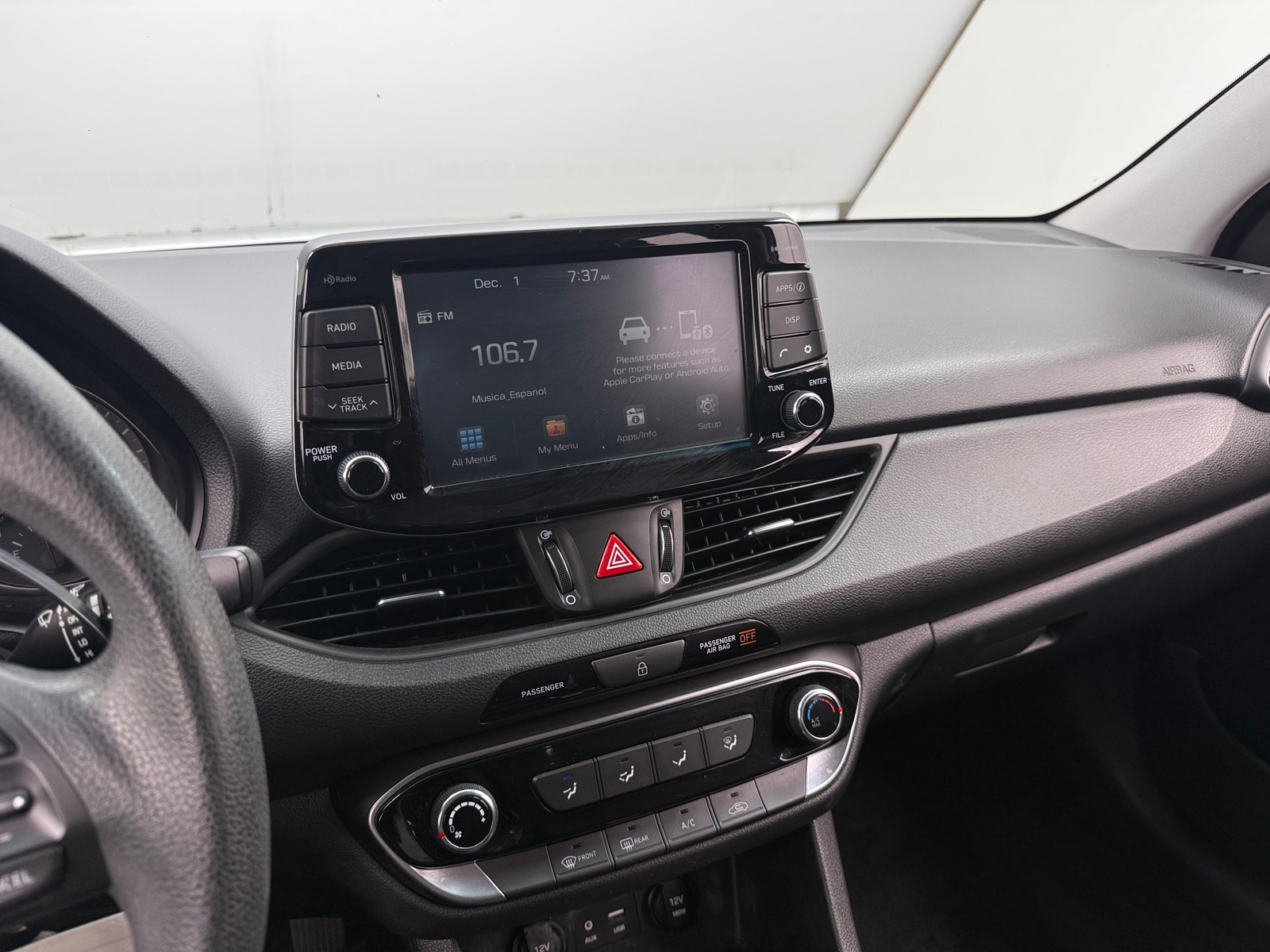 Thumbnail: 2018 Hyundai Elantra - 4