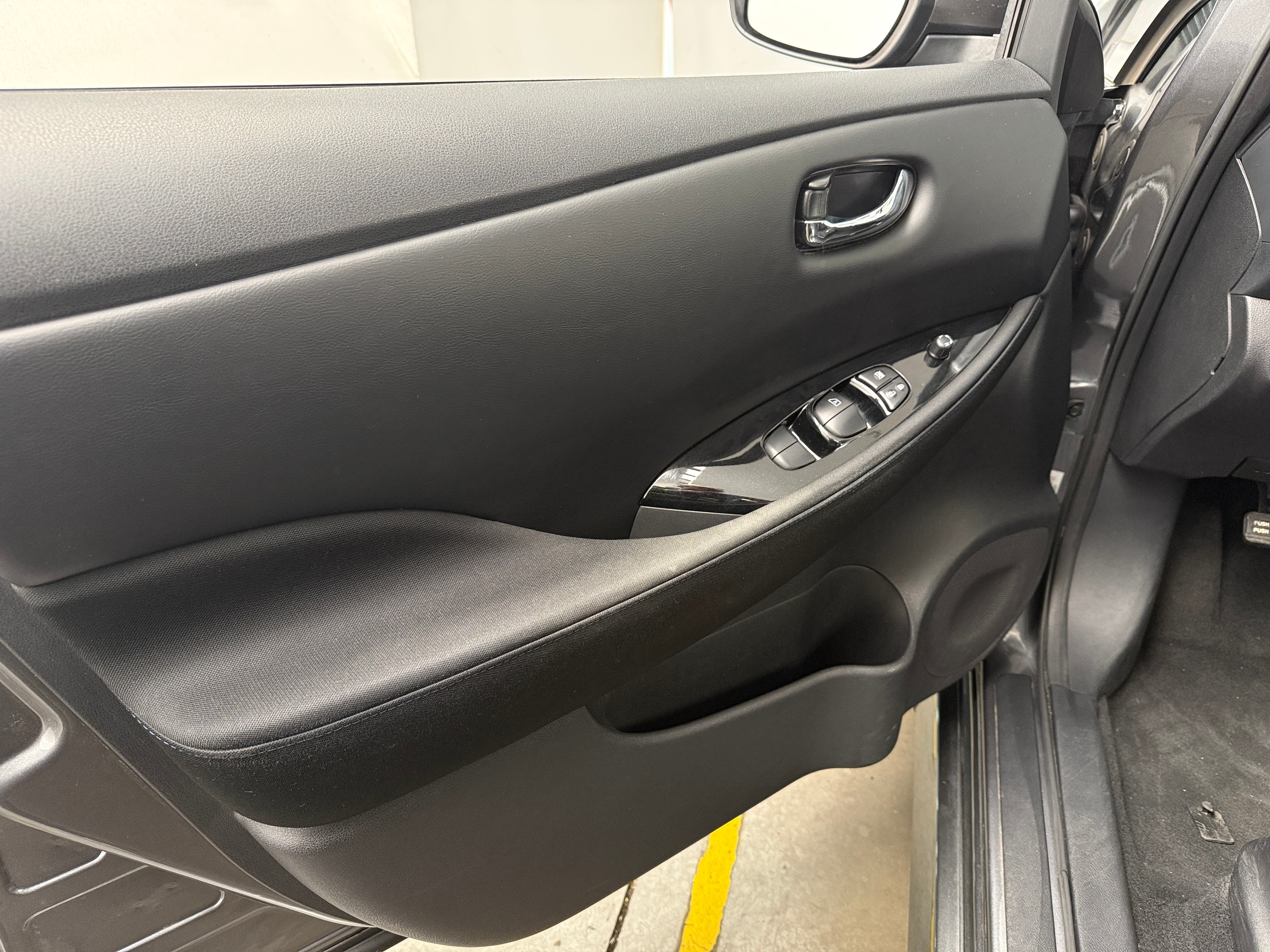 Used 2020 Nissan Leaf SV Plus with VIN 1N4BZ1CP1LC305948 for sale in Oak Creek, WI