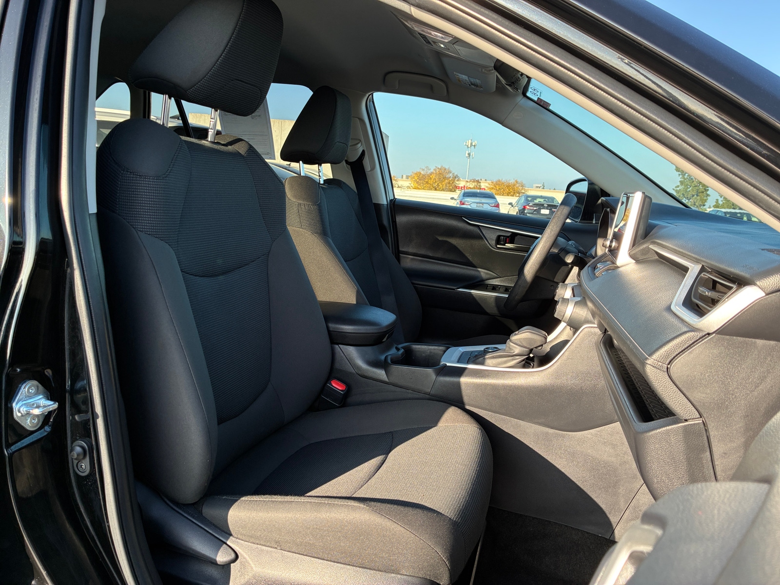 Thumbnail: 2025 Toyota RAV4 - 2