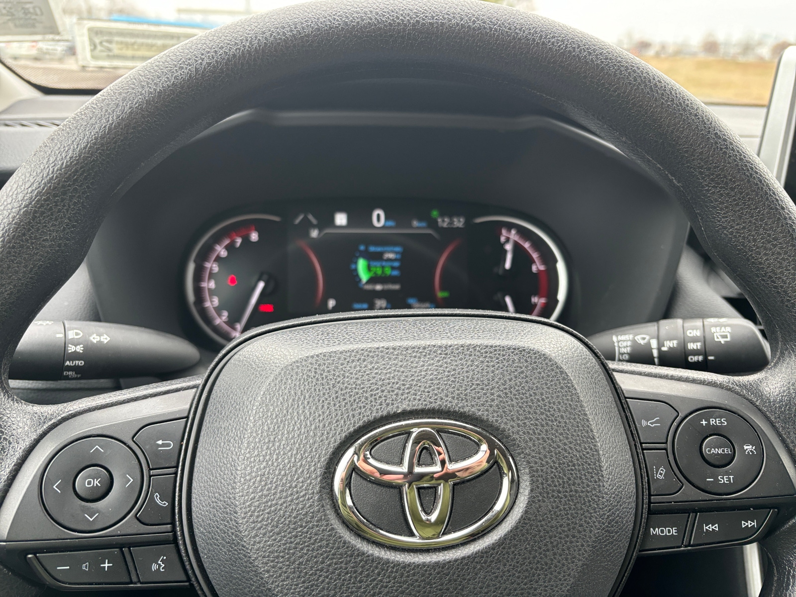 Thumbnail: 2025 Toyota RAV4 - 5