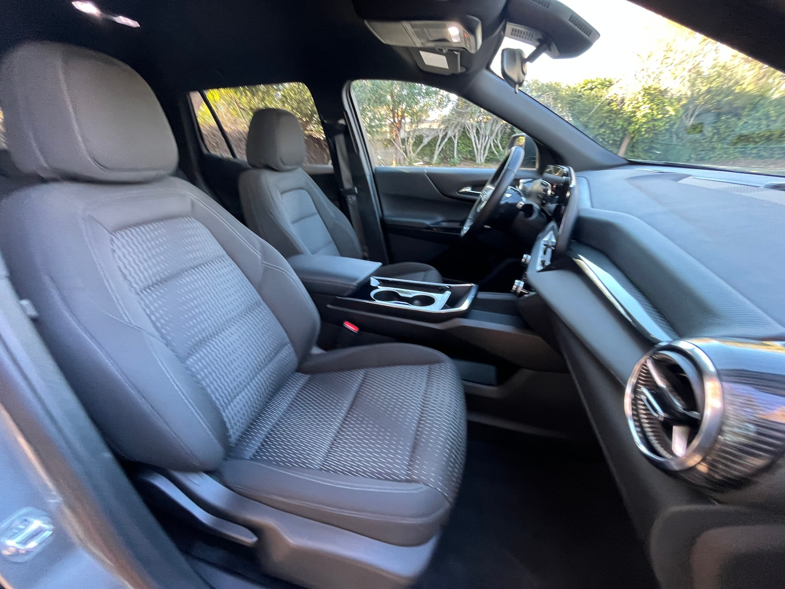 Thumbnail: 2025 Chevrolet Equinox - 2