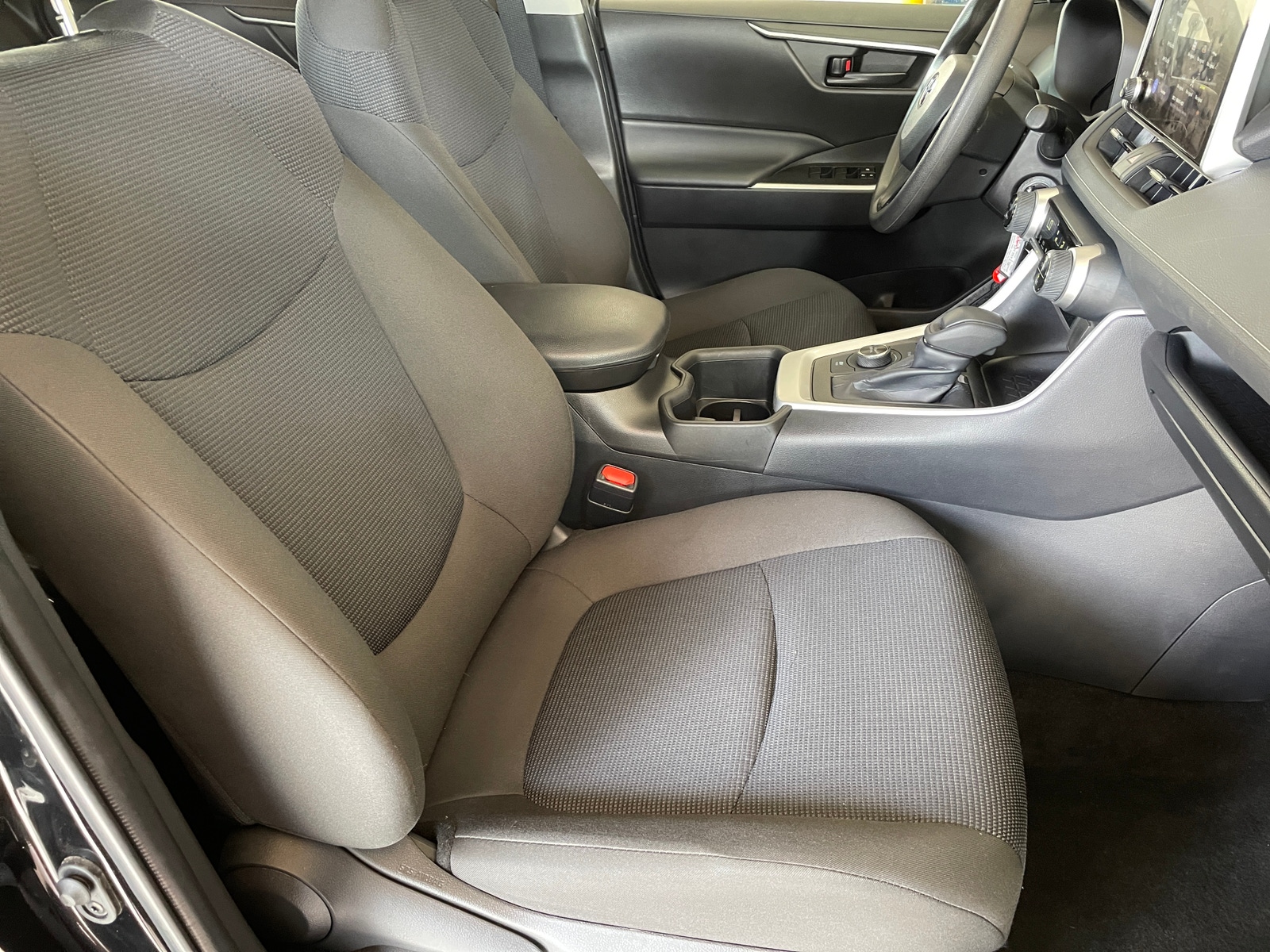 Thumbnail: 2025 Toyota RAV4 - 2