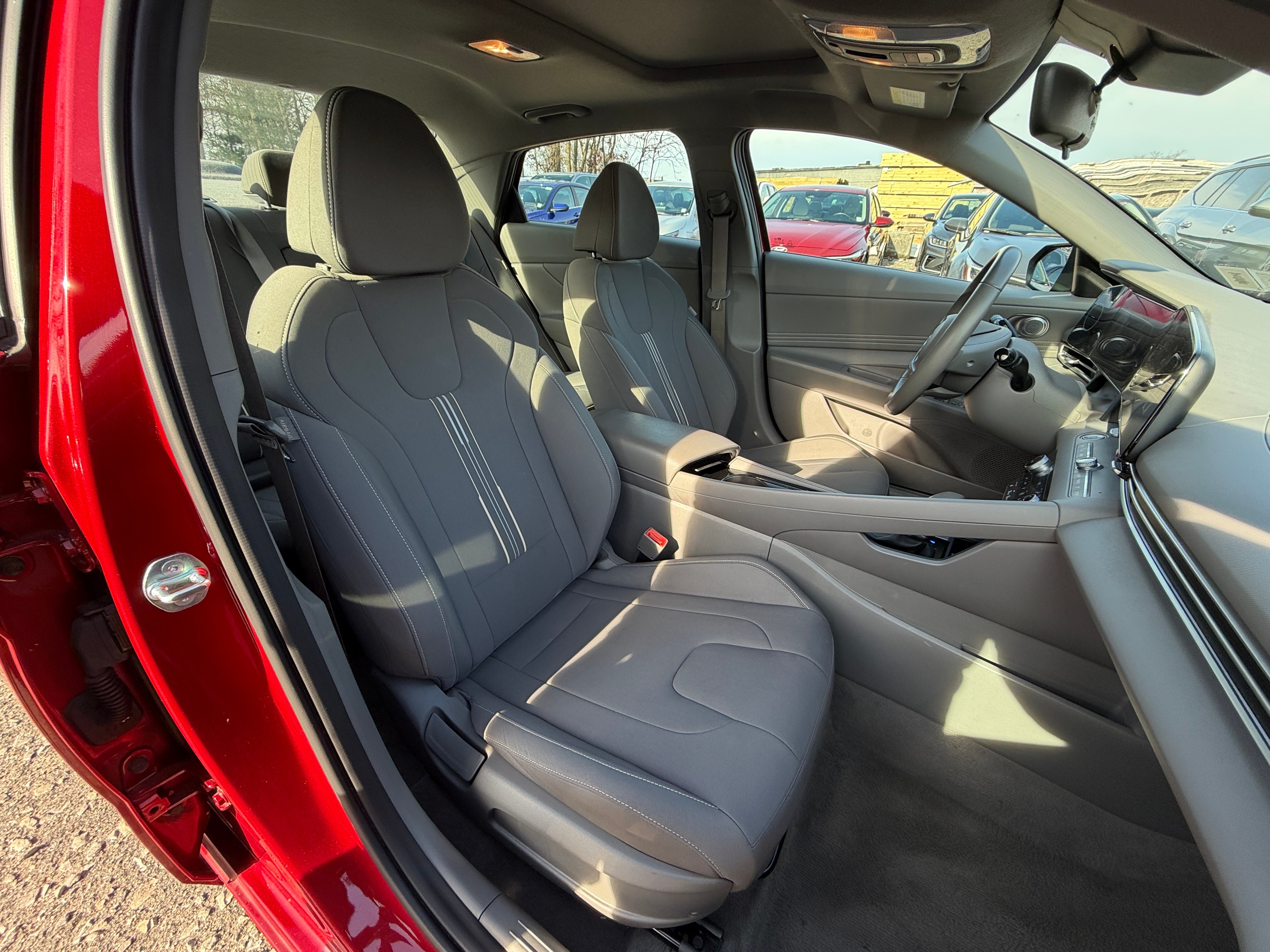 Thumbnail: 2025 Hyundai Elantra - 2