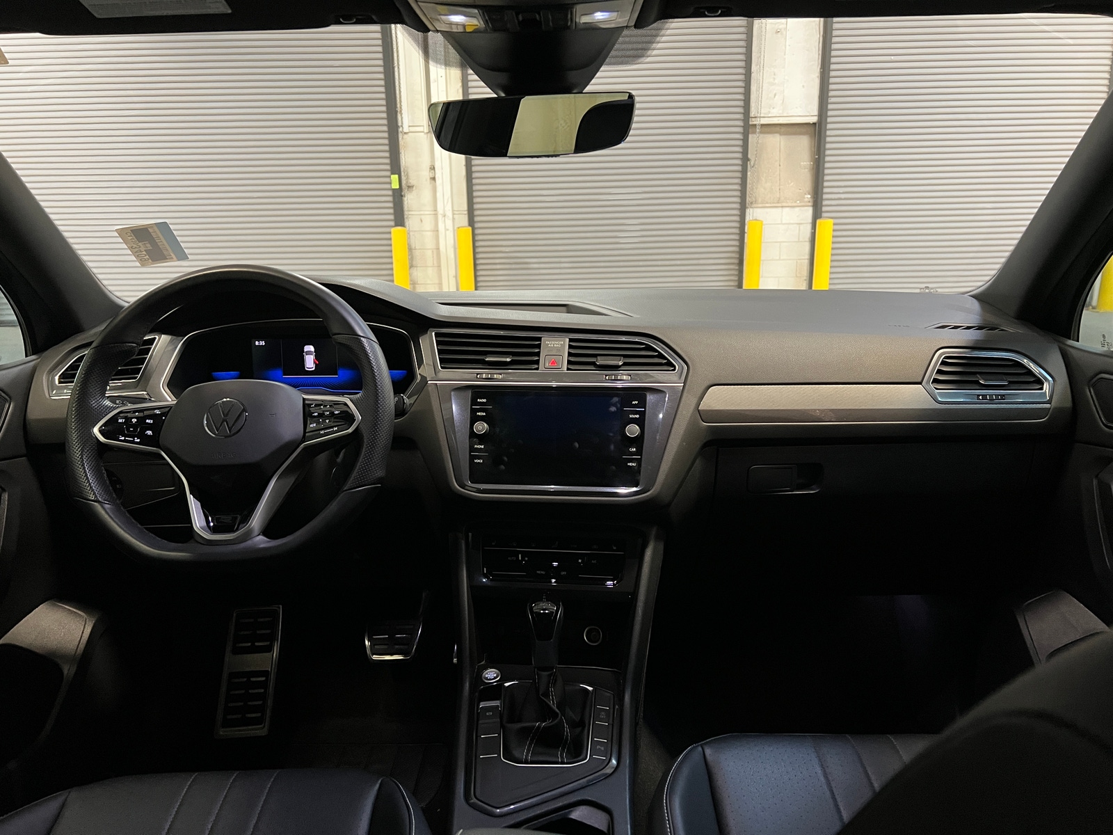 Thumbnail: 2022 Volkswagen Tiguan - 2