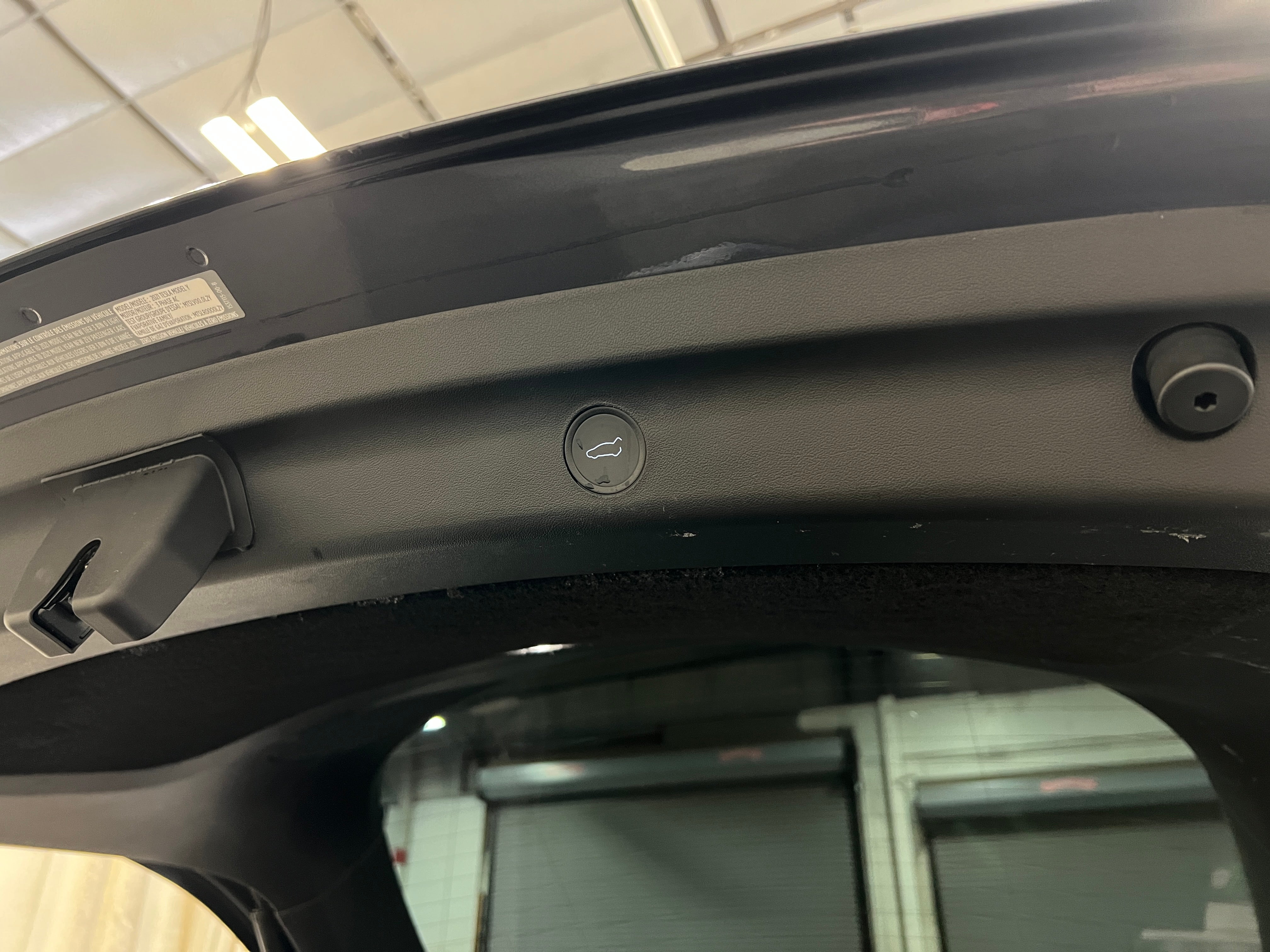 Used 2021 Tesla Model Y Performance with VIN 5YJYGDEF5MF252966 for sale in Oak Creek, WI