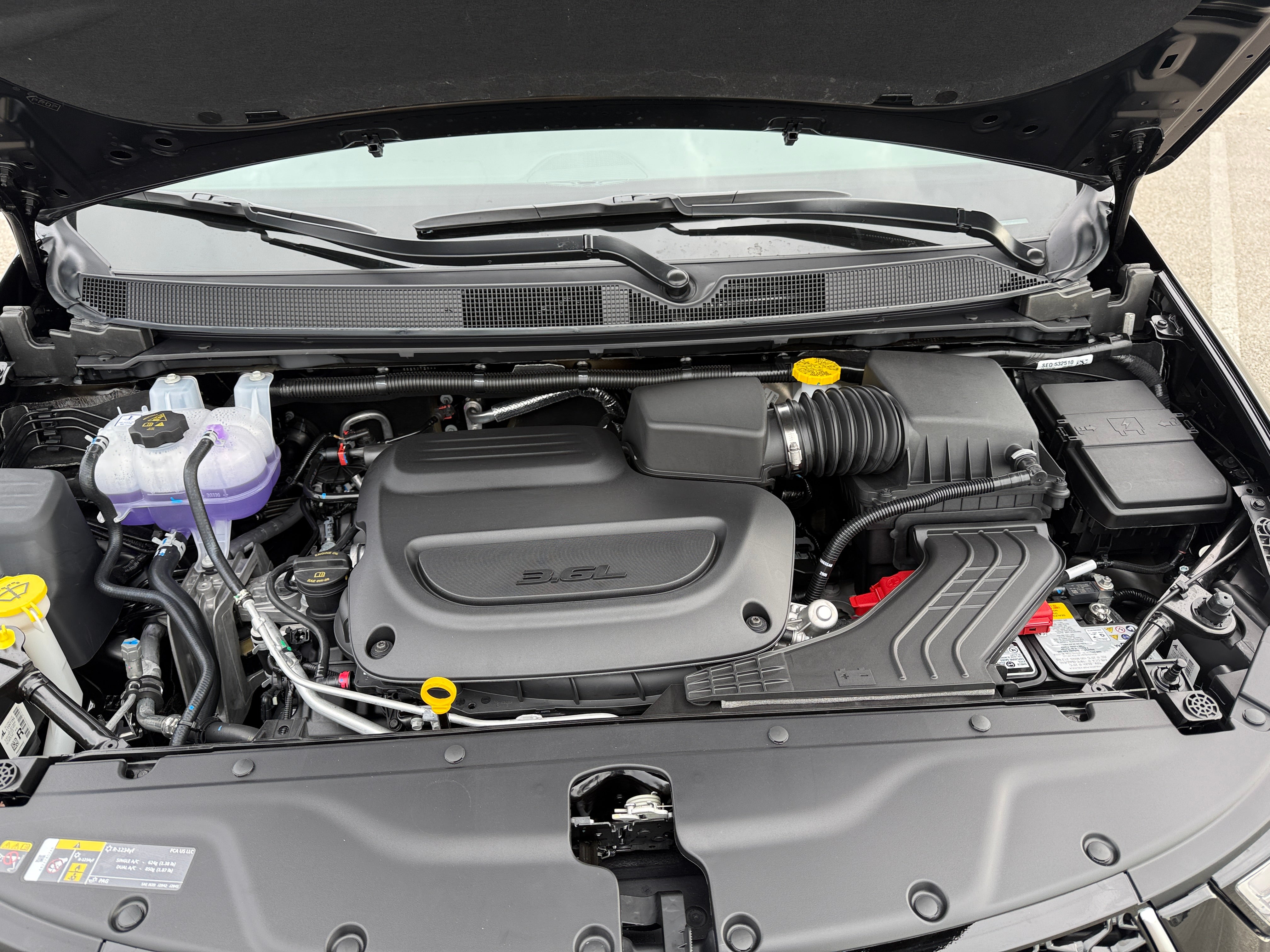 2026 Chrysler Pacifica Pinnacle's photo