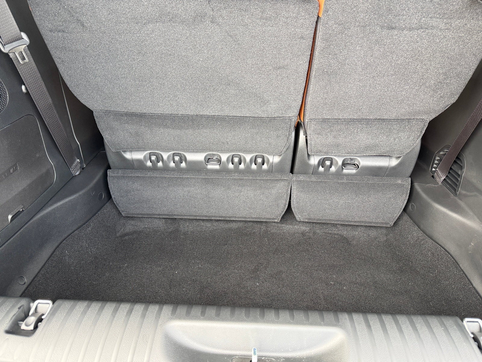 Thumbnail: 2026 Chrysler Pacifica - 6